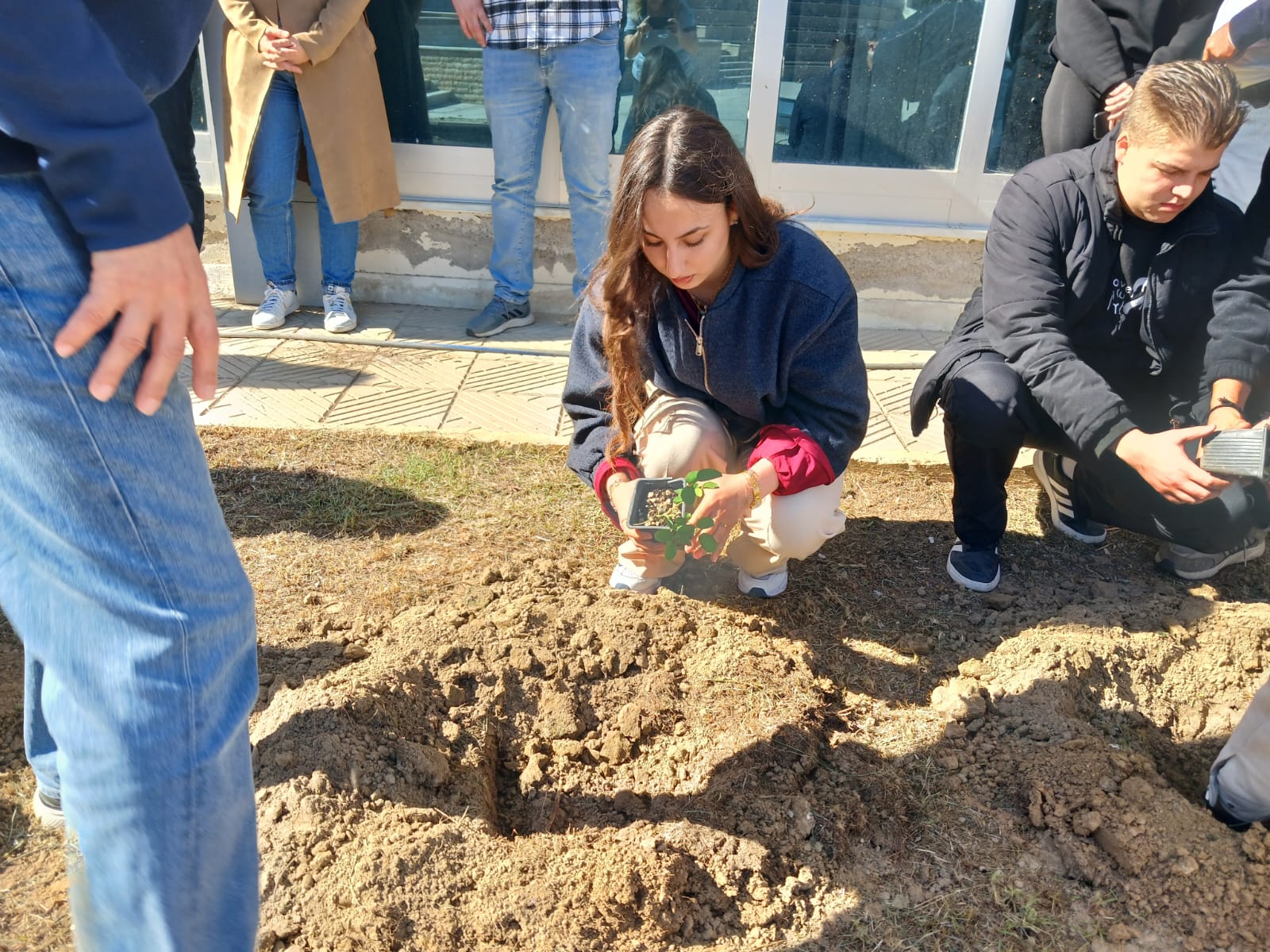 Silanin Hatirasi Fakulte Bahcesinde Yasayacak 612474 651Bf7D4Bea973B12Bf05A74C8Ff3F3F