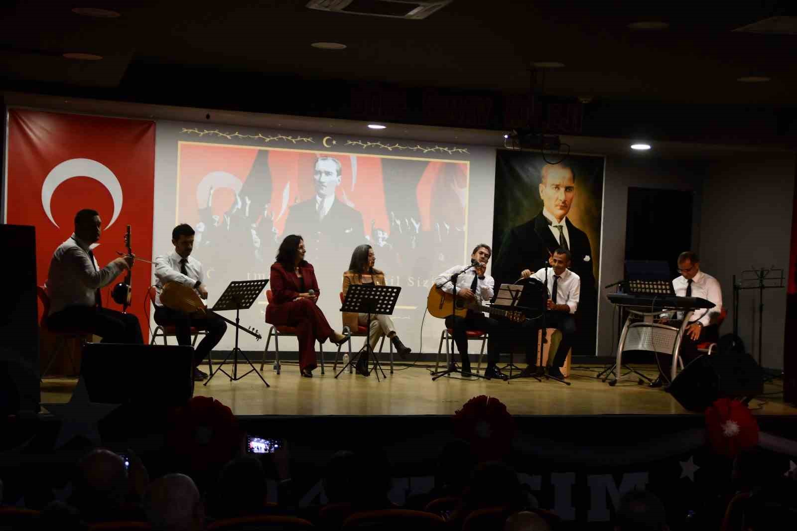 Sokede 24 Kasim Ogretmenler Gunu Kutlandi 8B9Af9F94Da43F53A44Ce7Dcb809Ef37