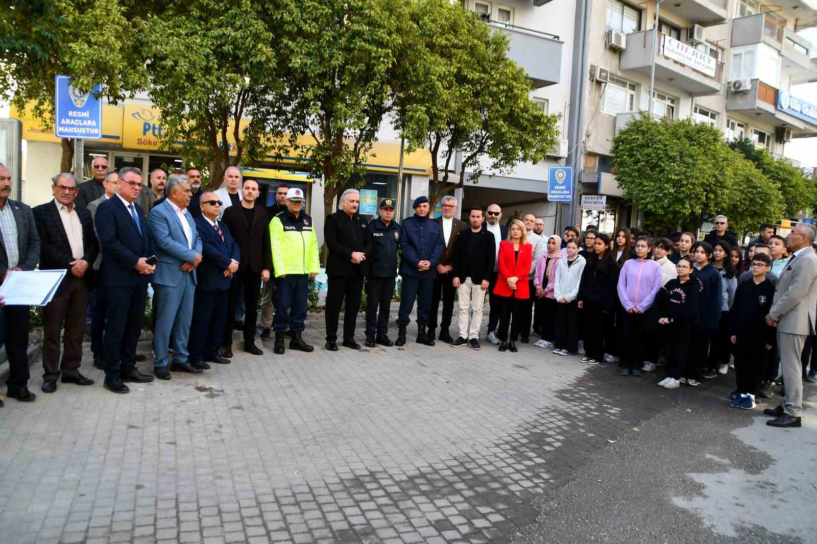 Sokenin Trafik Sokagi Hizmete Acildi 45F27096Fcddba941D60C2D4E4F005A0