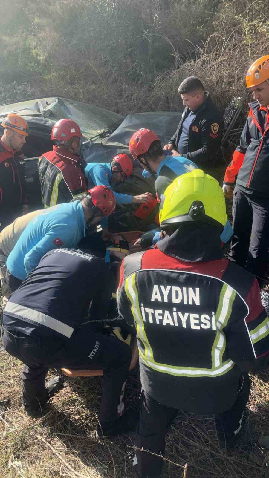 Ucuruma Devrilen Otomobilin Kadin Surucusu Halat Yardimiyla Kurtarildi 22B75Ca0E6Ac09Ad8Fc07Ae376C977Bb