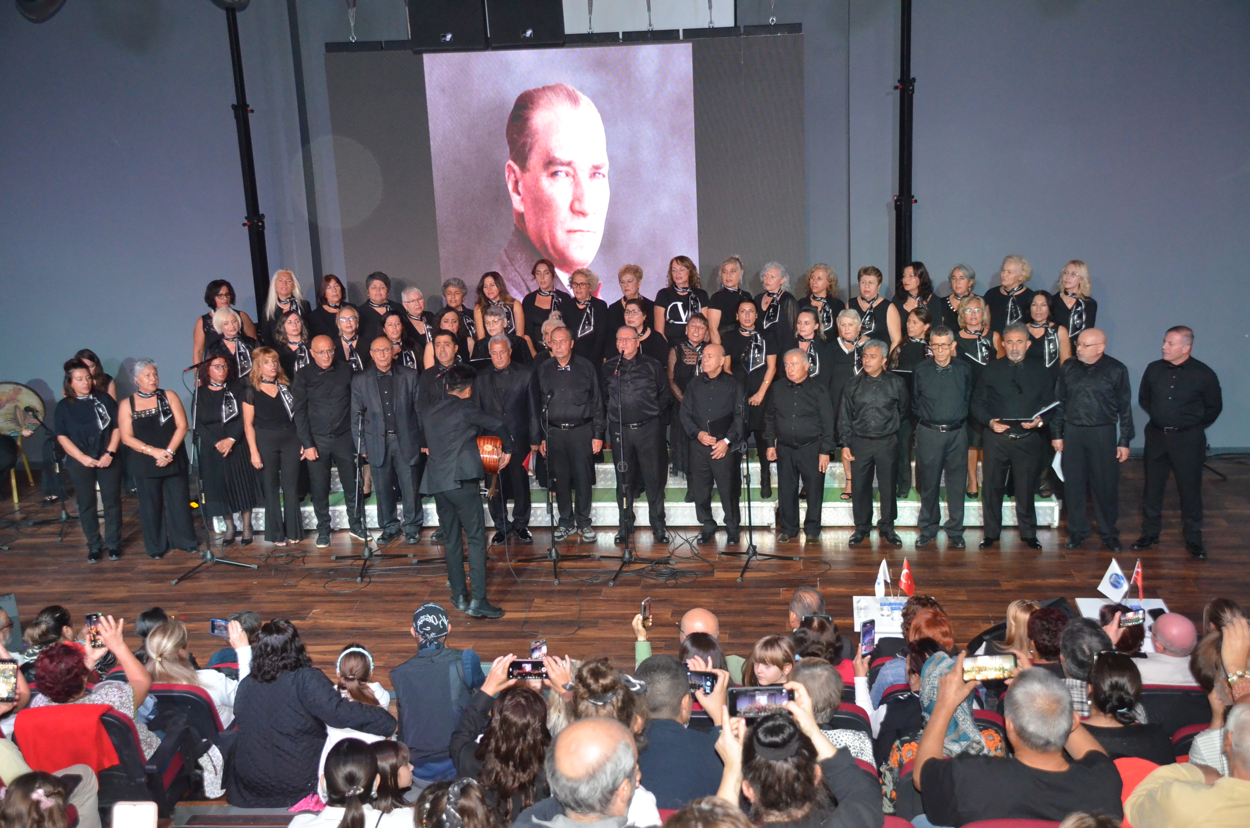 Ulu Onder Ataturk Didimde Sevdigi Sarkilarla Anildi 613104 Ee02370Fe45D4264349Ac970Fd000Eb4