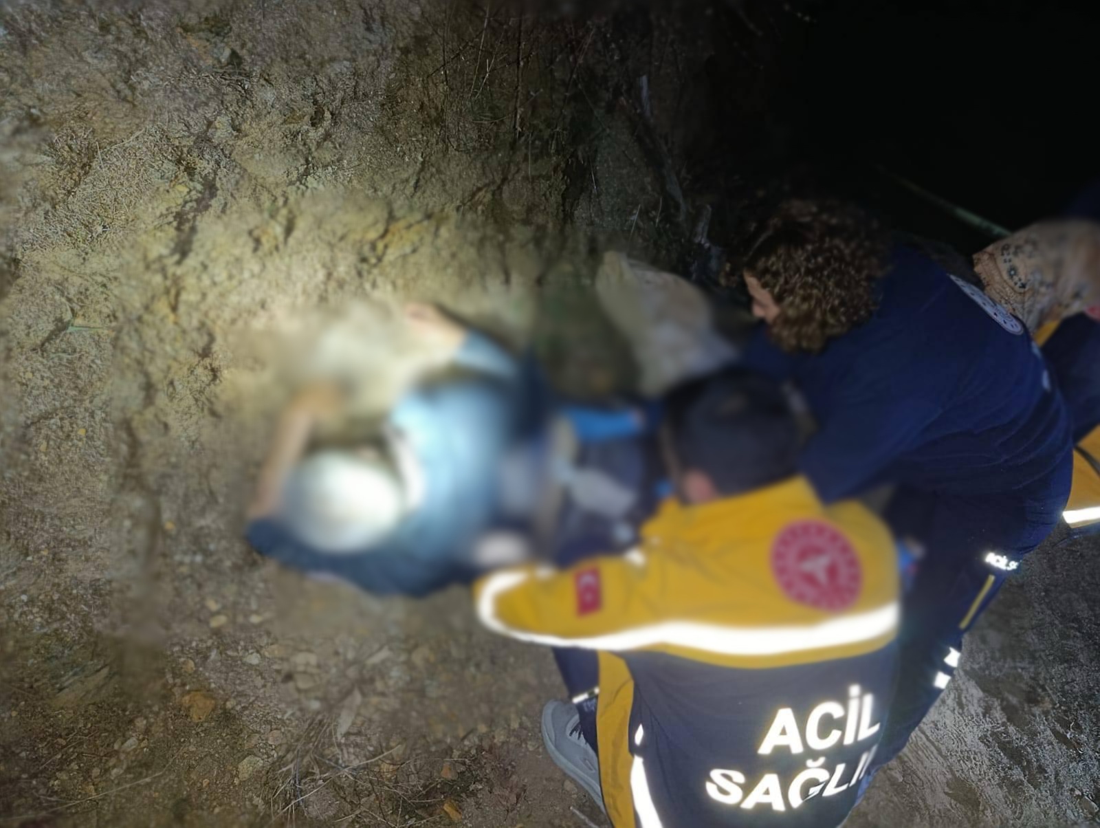 Whatsapp Image 2025 11 02 At 22.47.42-1