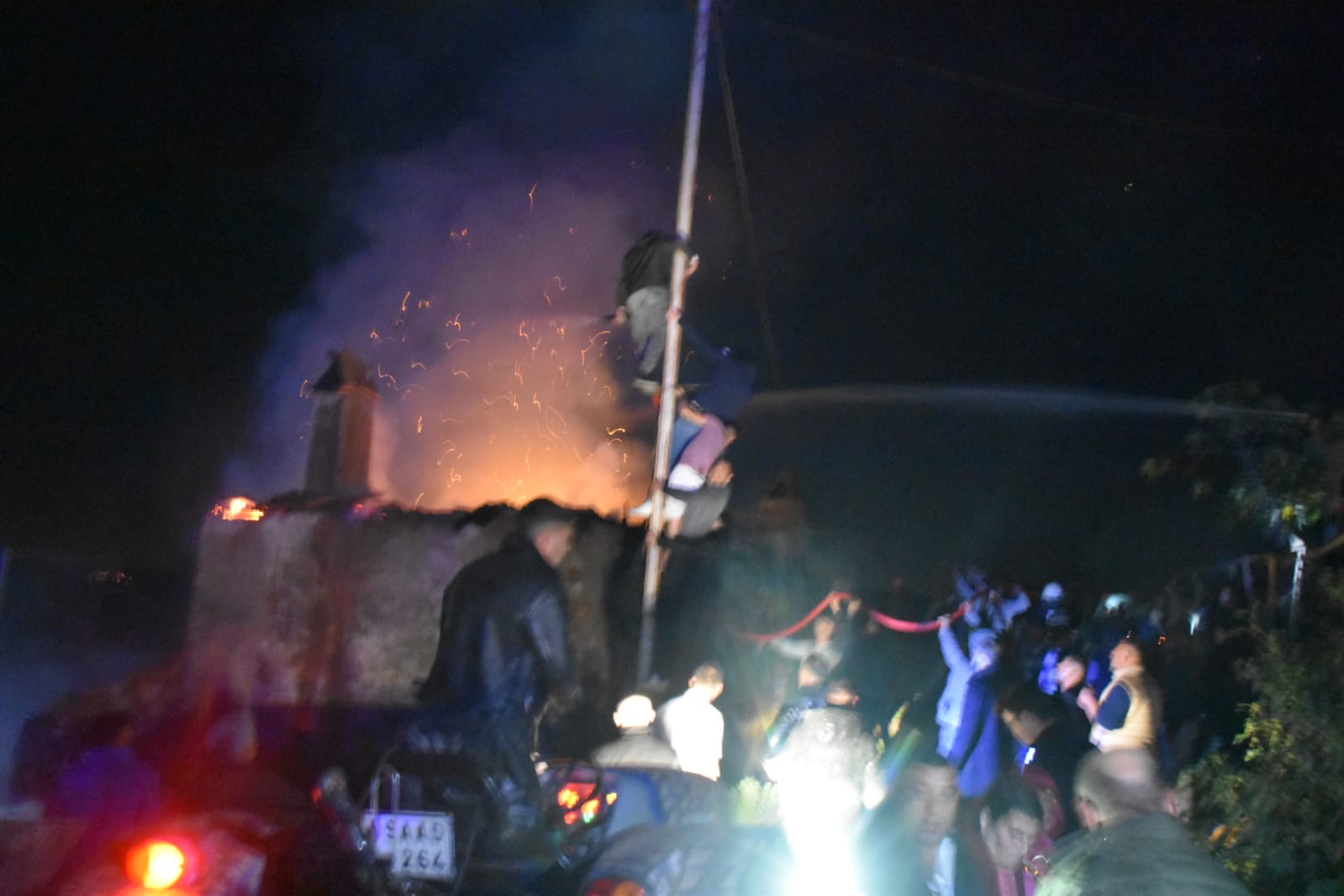 Whatsapp Image 2025 11 10 At 23.49.00