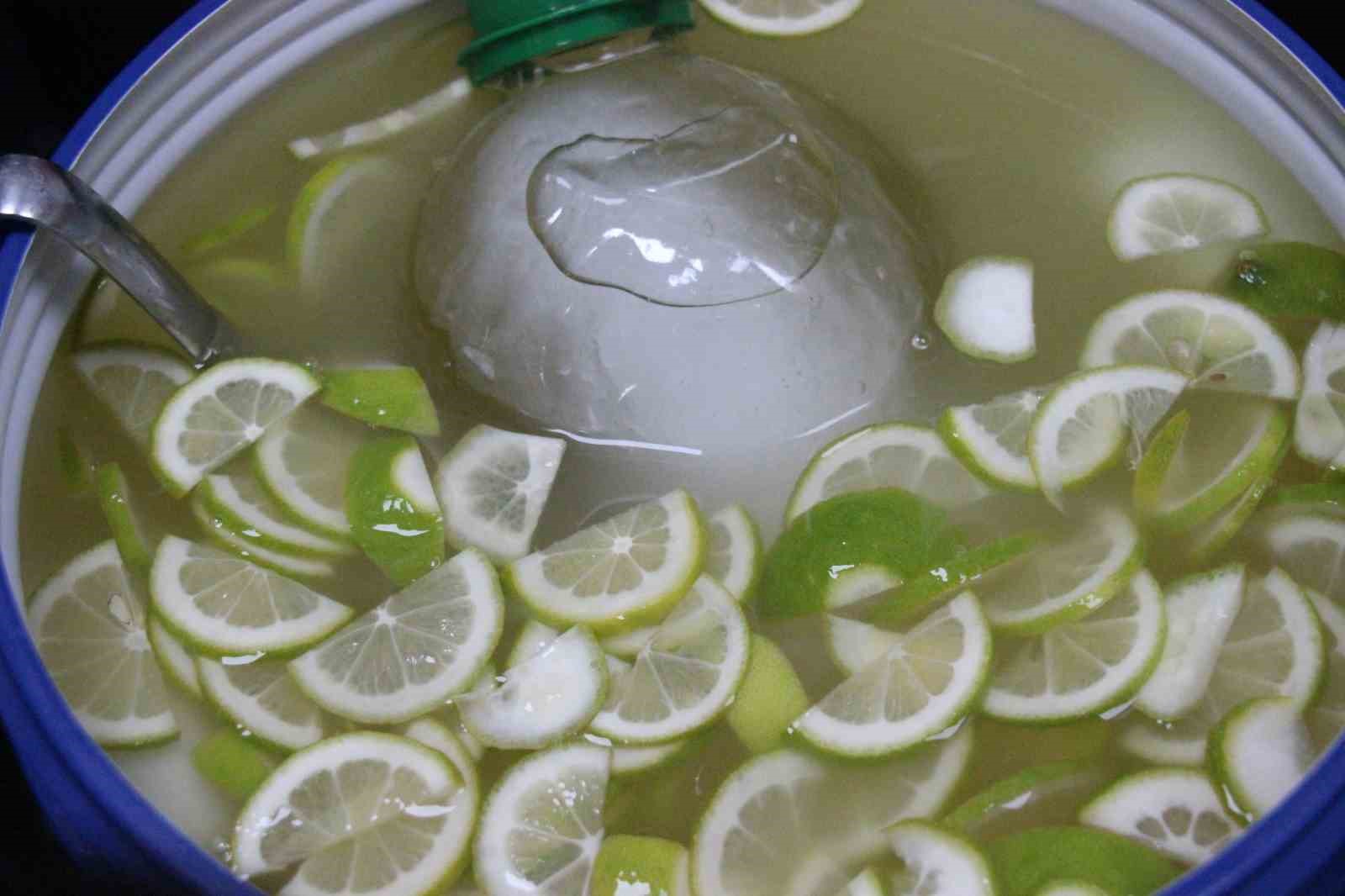 Yarim Asirlik Tursucudan Iddiali Cikis Tursu Suyu Icen Grip Olursa Masraflari Benden 03858E72683301660Ab6203E6A62D92C