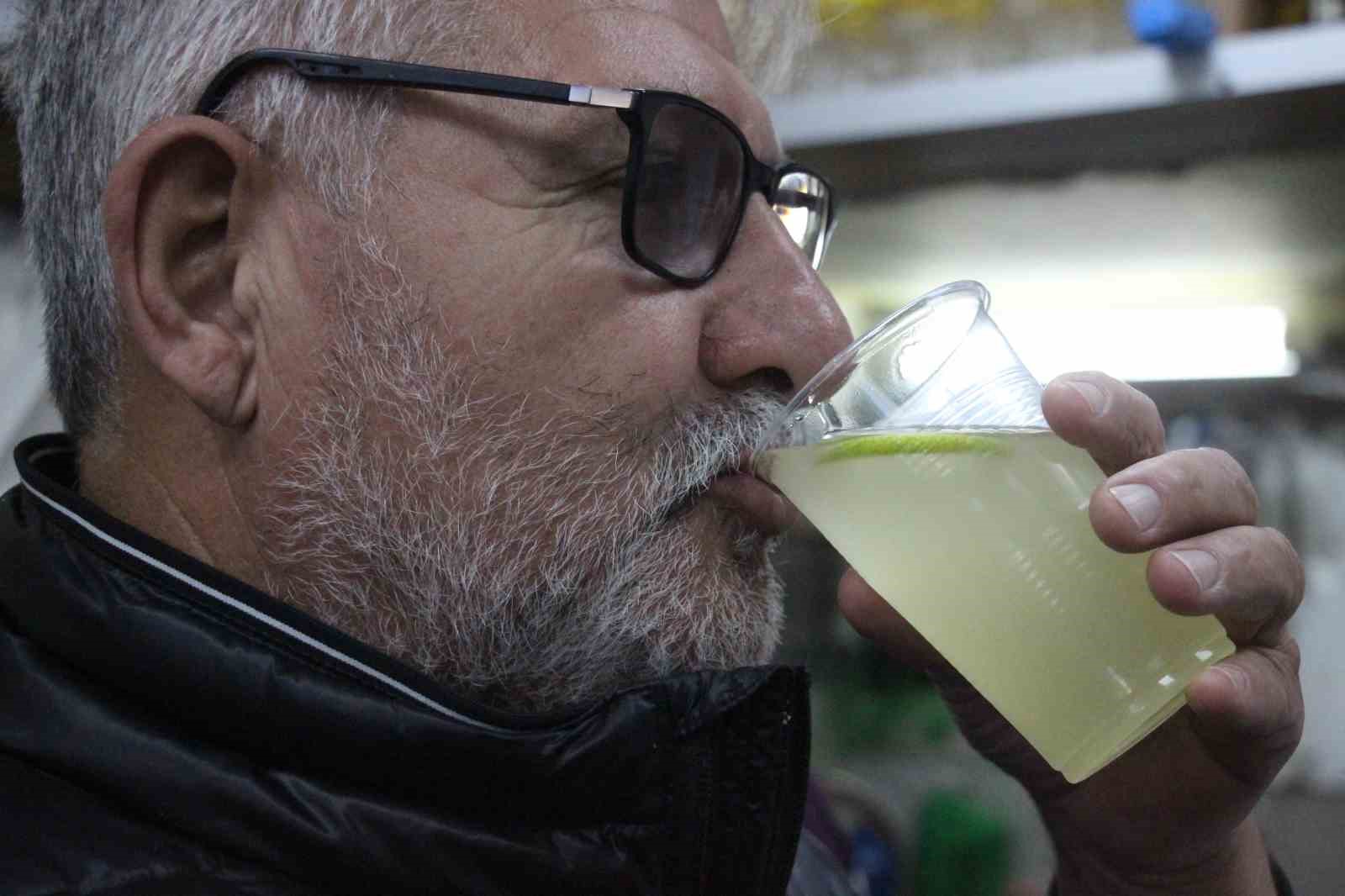 Yarim Asirlik Tursucudan Iddiali Cikis Tursu Suyu Icen Grip Olursa Masraflari Benden 1Df4F55C85472F77F2B37A9C8F16Bc4C