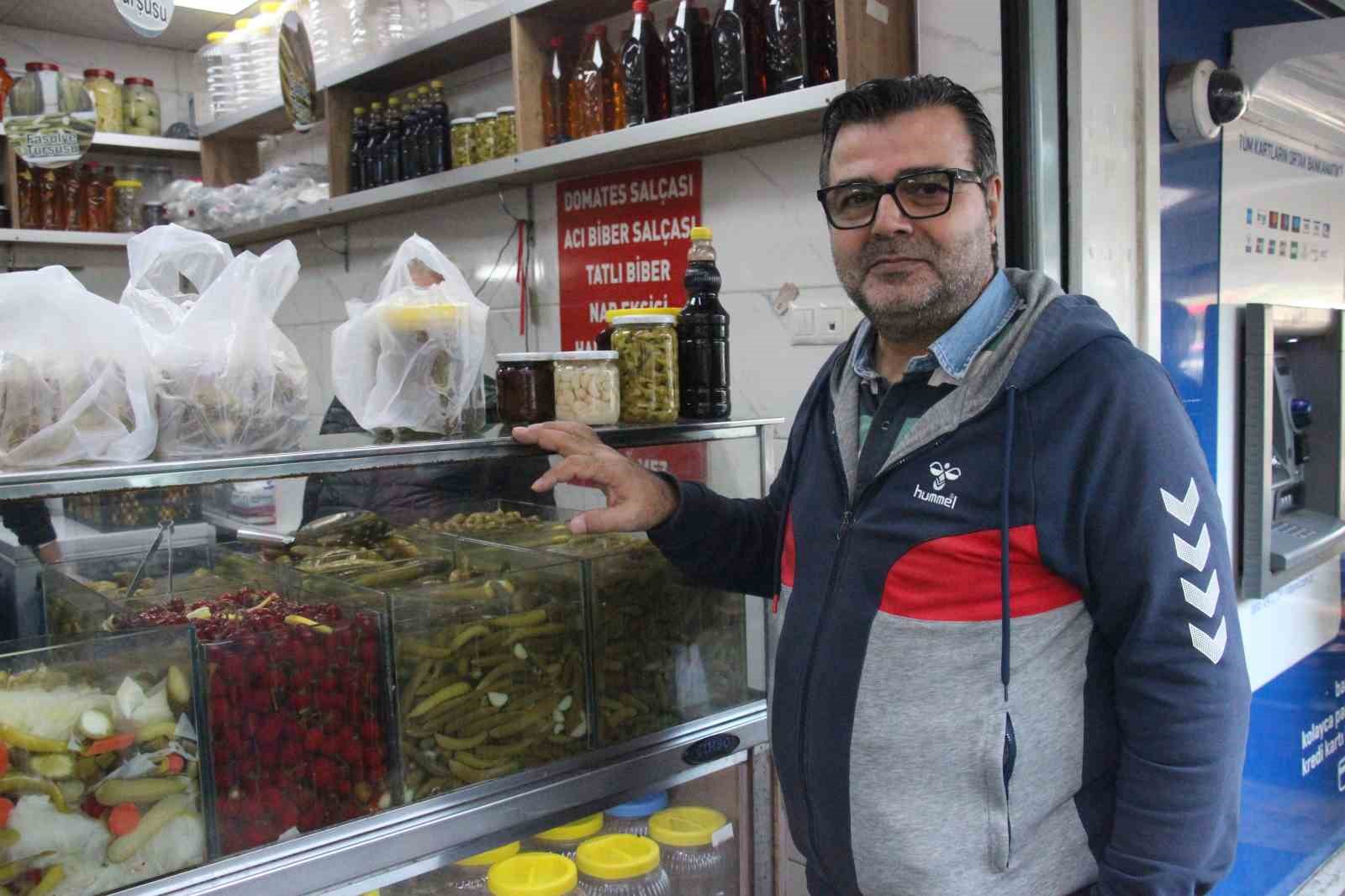 Yarim Asirlik Tursucudan Iddiali Cikis Tursu Suyu Icen Grip Olursa Masraflari Benden C4E33Db43Da6A49Aed39B4Dfa37B7013