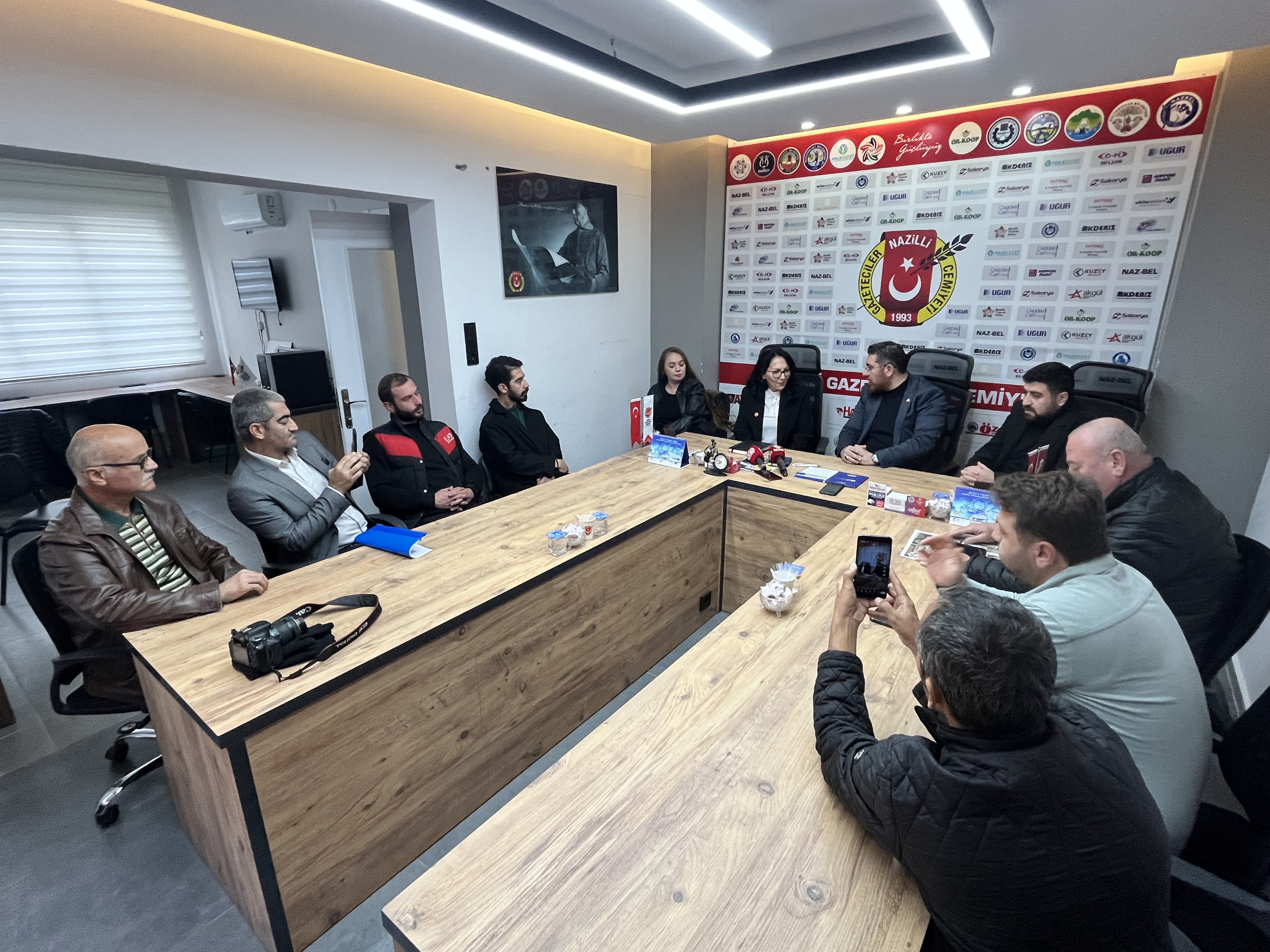 Zafer Partisinden Ngcye Ziyaret Baskan Cobandan Surece Sert Tepki 617050 72481C236A8523E002404903535C8210