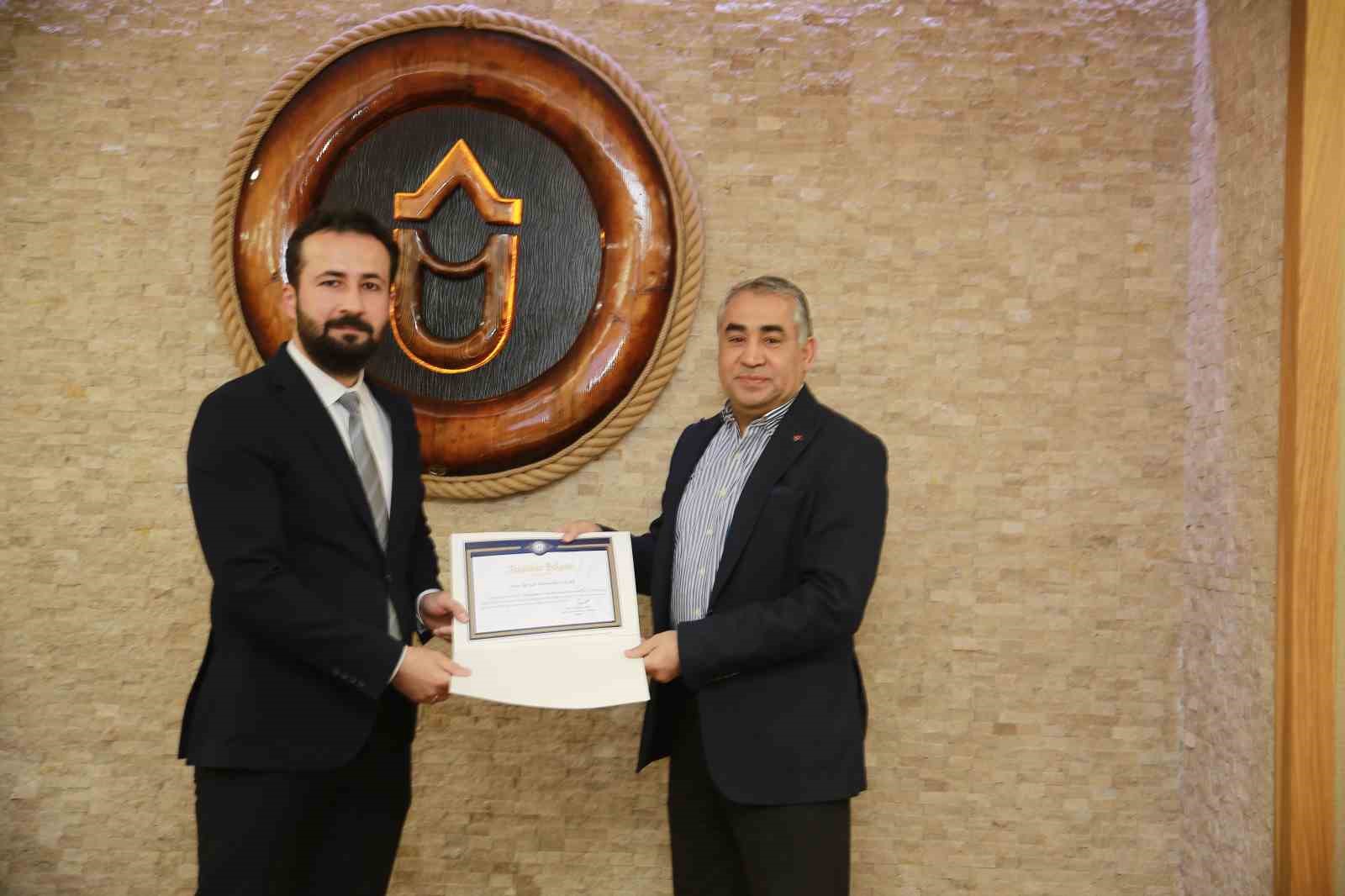 Adude Hizmet Ici Egitim Programlari Duzenlendi 5662D23E12205725917E0Fca856549B0