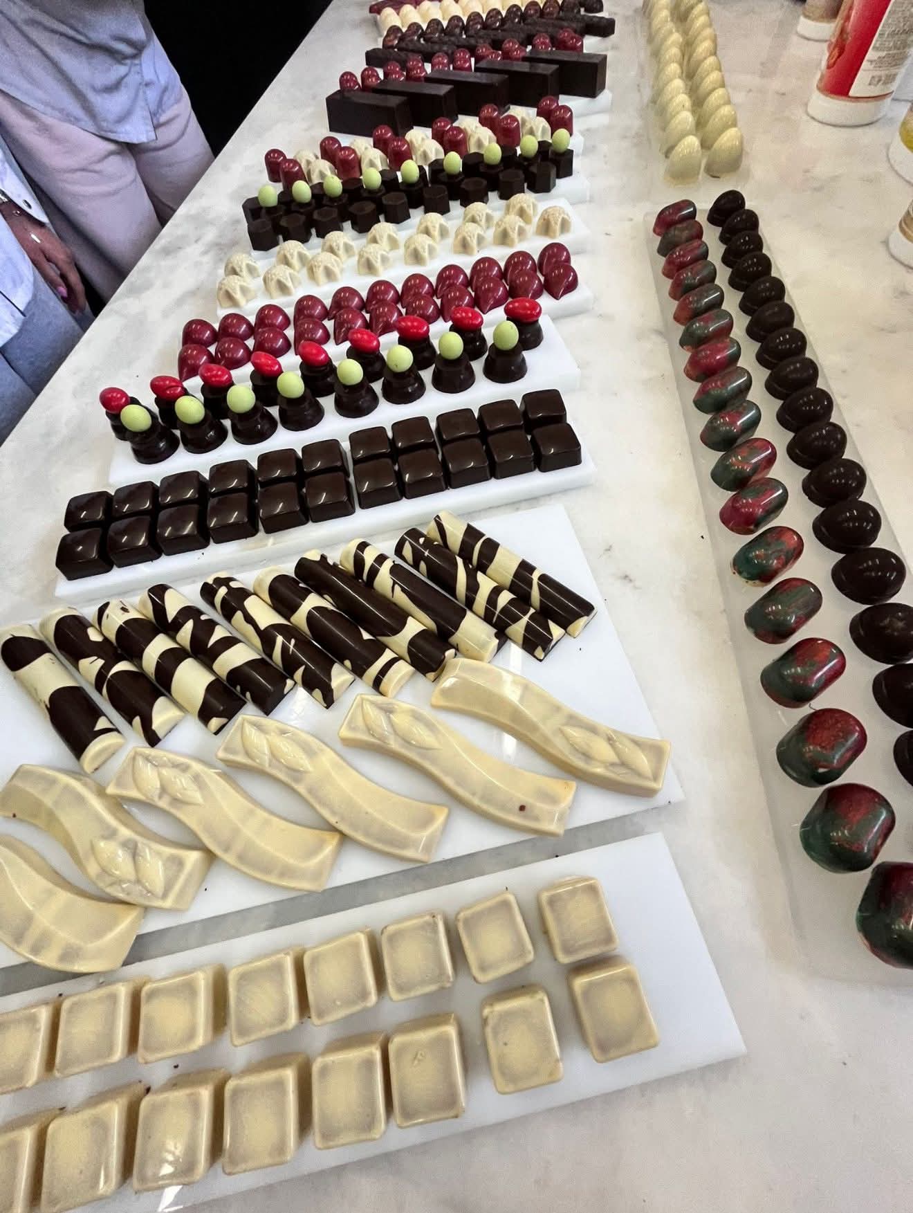 Adulu Ogrenciler Cikolata Egitiminde Bulustu 622927 68Ad8D49Baa03C20D47D2Bf4Ba75Cef5