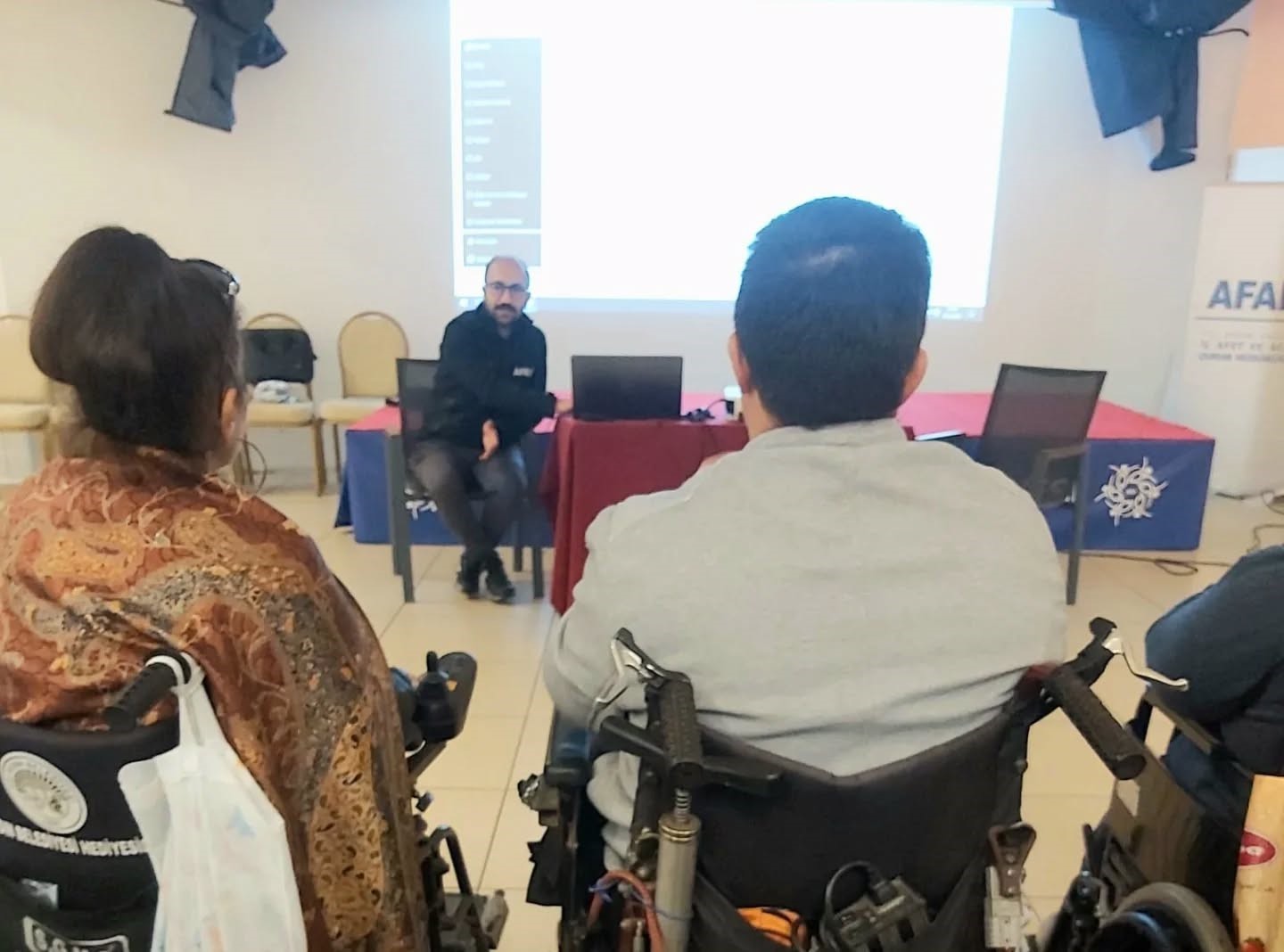 Afad Ve Kizilaydan Engelli Bireylere Hayat Kurtaran Egitim 2F5D703Fde7Eaf6Df501E1D3576018B2