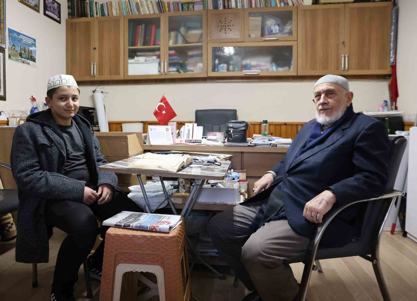 Ahmet Dedenin Nazilli Koca Cami Avlusuna Sigan 63 Yillik Omru 20B7C52Ab1Ae887Edf20153A1573D53E