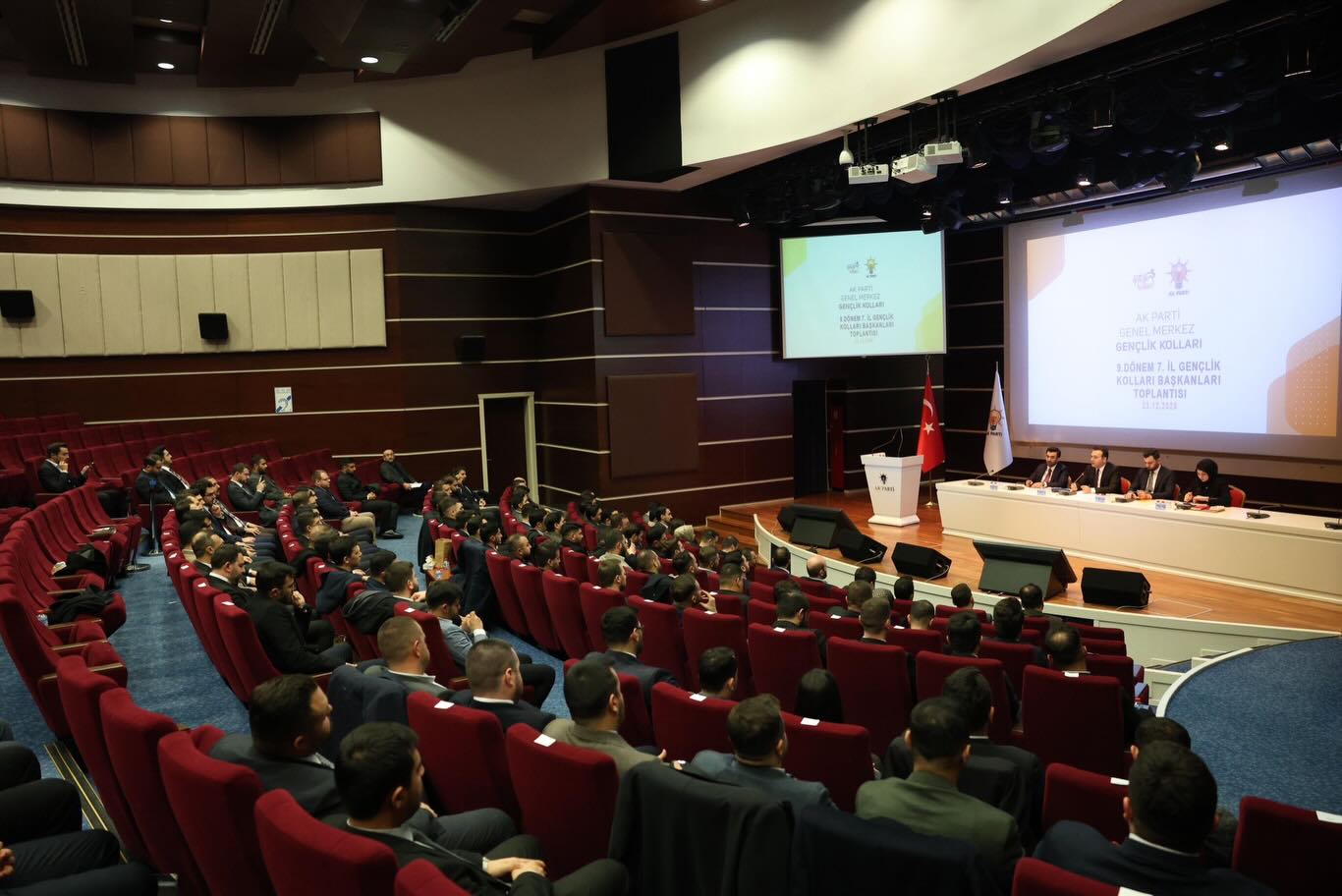 Ak Genclik Aydina Gurur Yasatti 624456 Bd13409F2B65D687B3235C50F47Bc07E