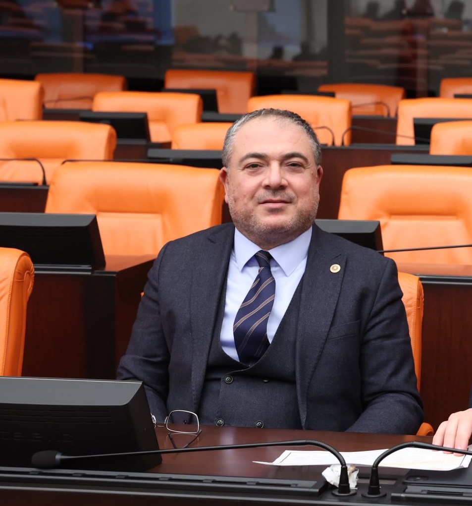 Ak Genclikten Chpli Karakoza Tepki 623927 0131E178E5E1B91A8B0Ffbeaa581972D