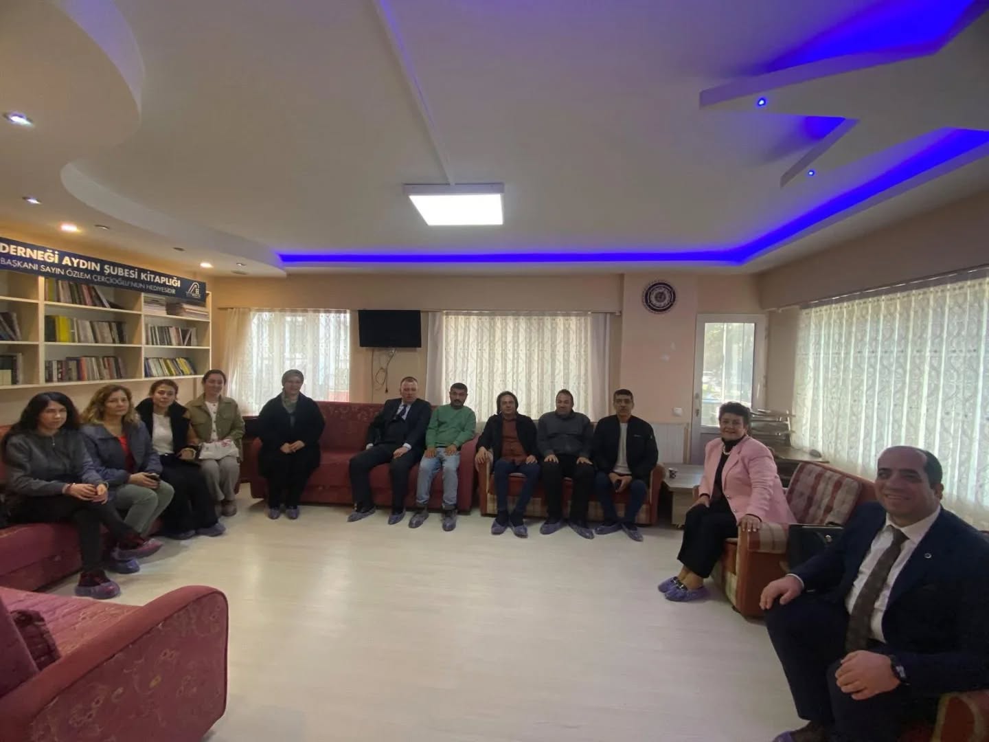 Ak Kadinlardan Gorme Engellilere Moral Ziyareti 620325 D164531F22A59A6Bcbd77Efad337043A