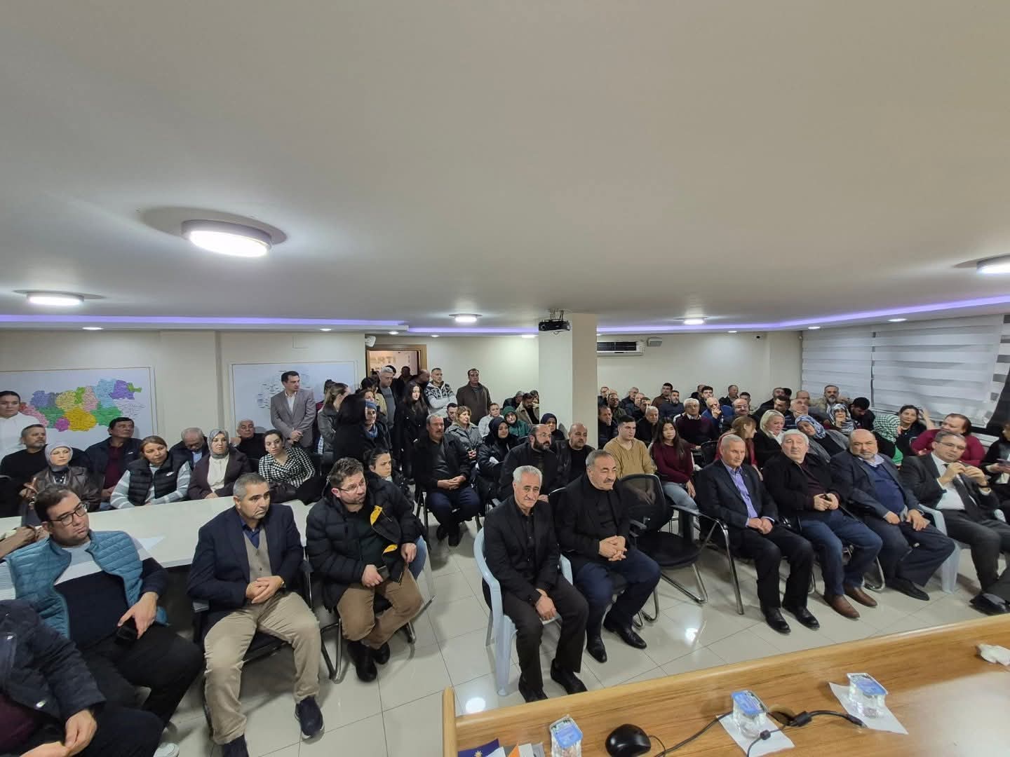 Ak Parti Efelerde Danisma Meclisi Toplandi 624398 042Ab9718Bab3Fef135F17B8Cd2C6Cca