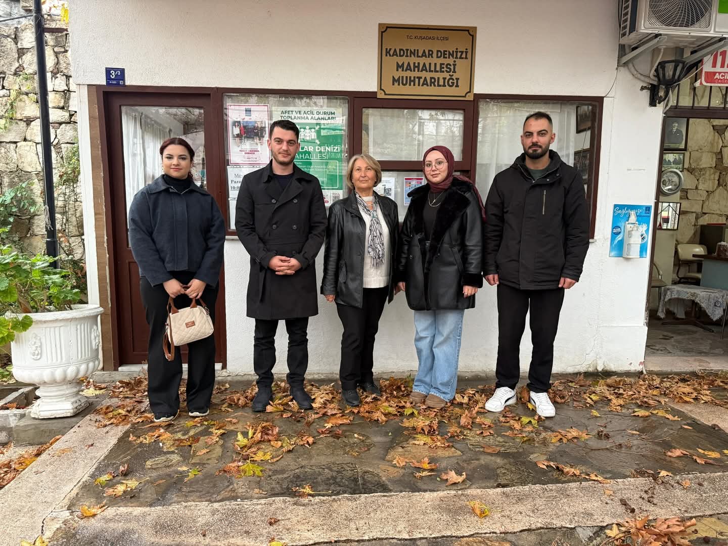 Ak Partili Genclerden Kadin Muhtarlara Anlamli Ziyaret 619590 400Ce39E12E29F437011Dbb207943A87