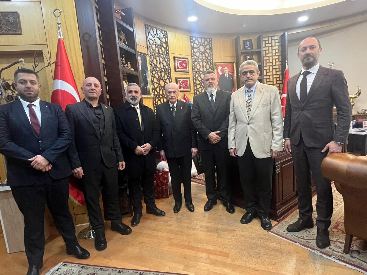 Aliciktan Bahceliye Alevi Baskanlarla Ziyareti Alicik Turkiyenin Vicdanini Temsil Ediyor 624645 E75010Dafa5F5Dd0A0209D154Cbeb3A8