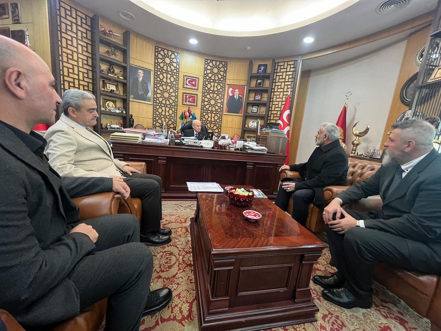 Aliciktan Bahceliye Alevi Baskanlarla Ziyareti Alicik Turkiyenin Vicdanini Temsil Ediyor 624645 F84521F68824Ee99580Dfa4049A7B1D3