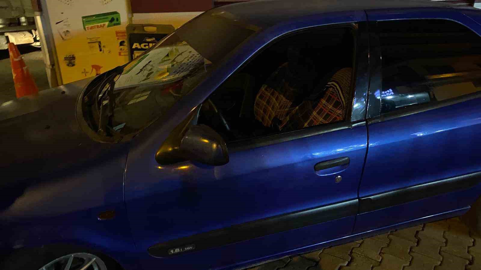 Alkolun Etkisi Ile Aracta Sizdi Vatandaslar Hayatindan Endise Etti 6Bbcd22C497Dd7141B9B81920Acc7Df3