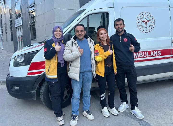 Ambulansta 3 Kez Duran Kalp 112Nin Mucadelesiyle Yeniden Atti Nazillide Vefa Ziyareti 622034 E5531E2Bc13A19A19A47Bdbb9Eb9B8E1