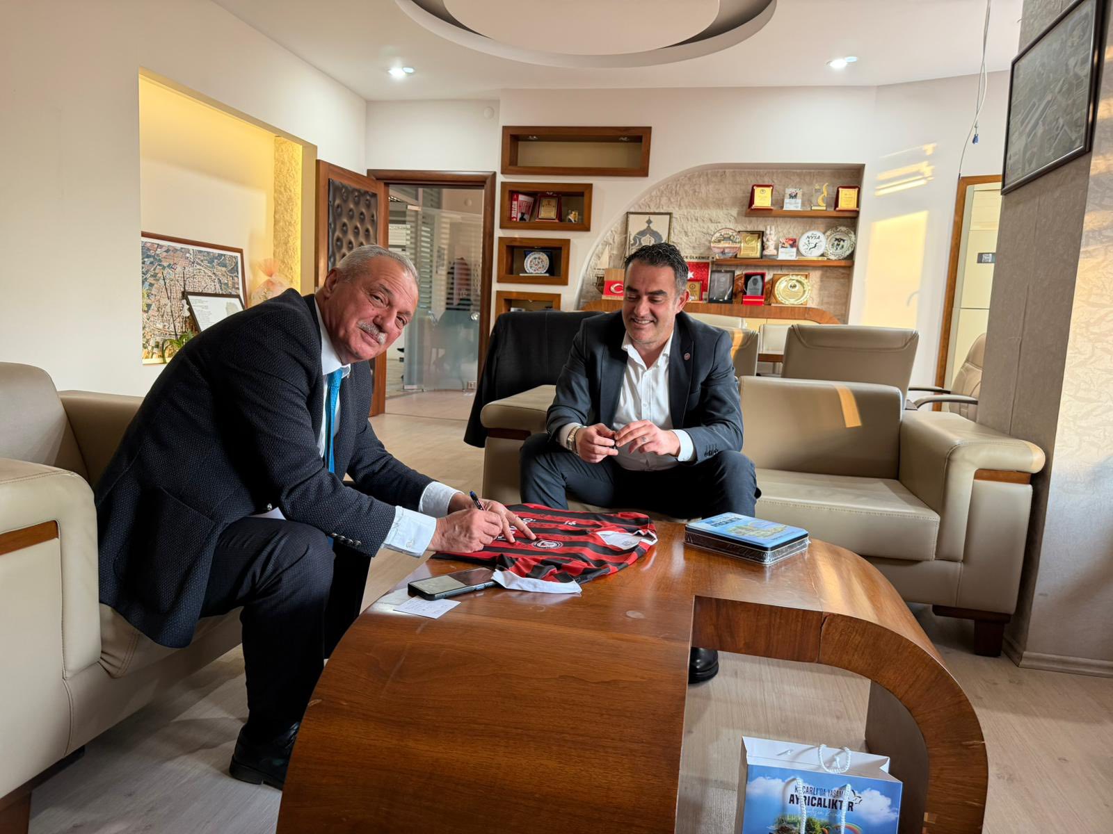 Aricidan Yildirimkayaya Surpriz 623395 4971203Fddd807Afb64B1Ca0E351F753