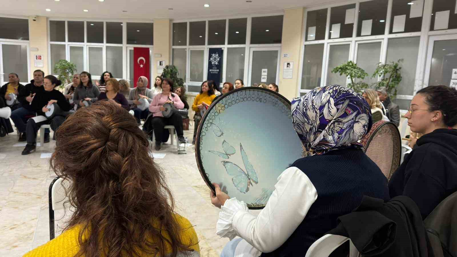 Aydin Buyuksehir Vatandaslari Sanatla Bulusturuyor 2957E43C31Accde1455D8662F57F995E