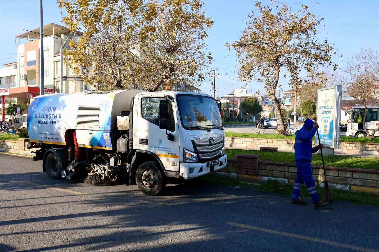Aydin Buyuksehirden Nazillide Temizlik Ve Bakim Calismasi 3E39568F9Aea4Cfc5E61De189617Ebc3