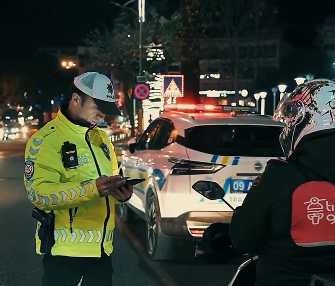 Aydin Emniyeti Tam Kadro Sahada 626674 415F08D13574700F3135A56D5B005A31