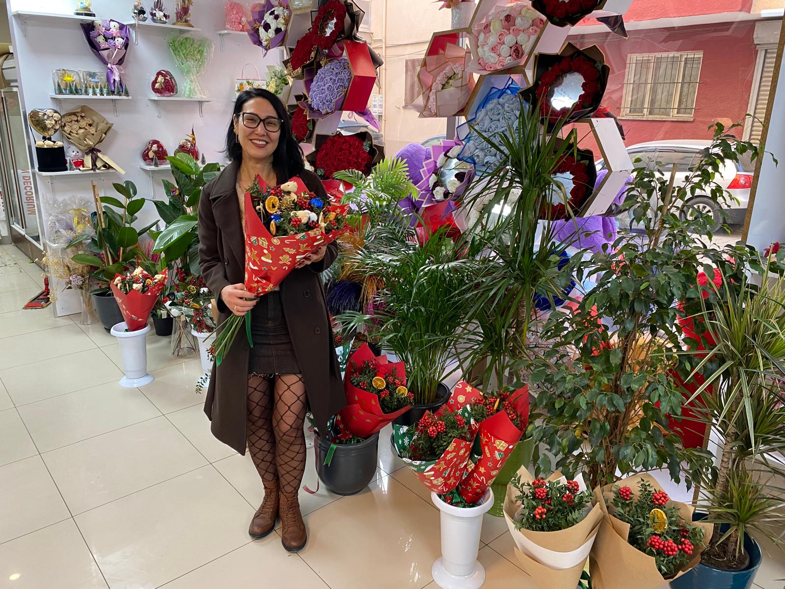 Aydinda Bu Cicek Yok Satiyor 622274 482C976958D0Ac8Bea5A6D823C22A147