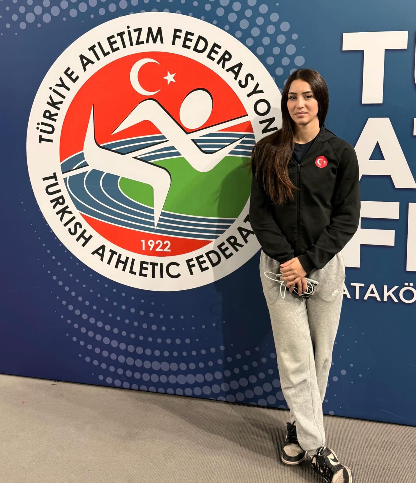 Aydinli Atletten Turkiye Rekoru 625520 16A5D22A43F89F7Be9F887Bbc629Feb7