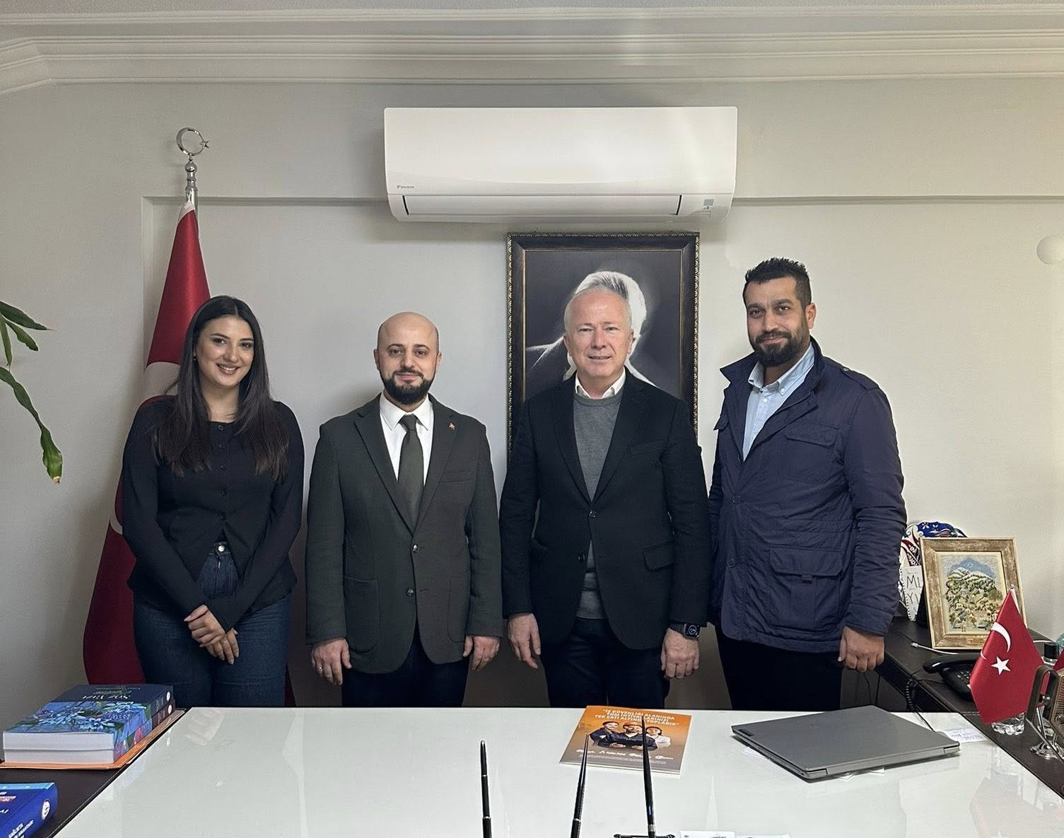 Aydinli Eczacilara Isgde Yuzde 25 Indirim 625372 2Ca46D53Ff3A78C8B734B344425876Bb