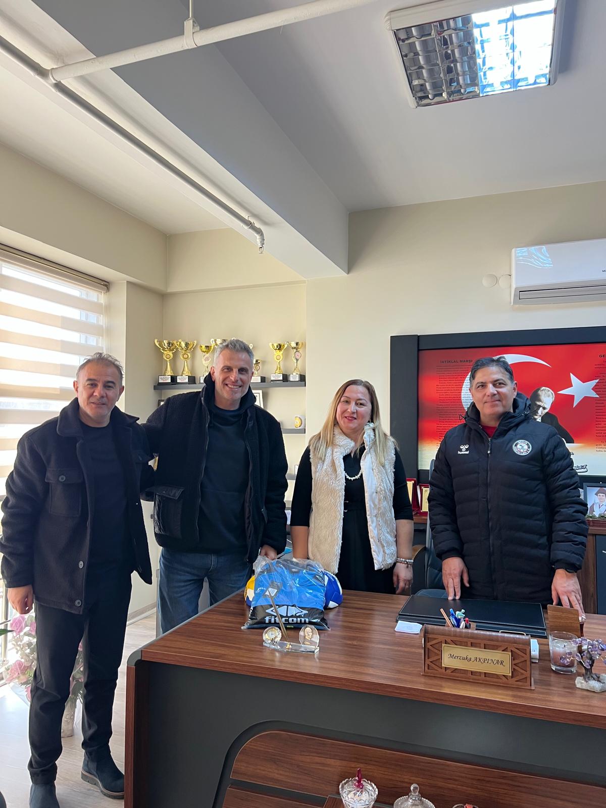 Aydinspor Masterlardan Ogrencilere Destek 622874 16Dfac6601B0C58E273F2A7C7C17E073