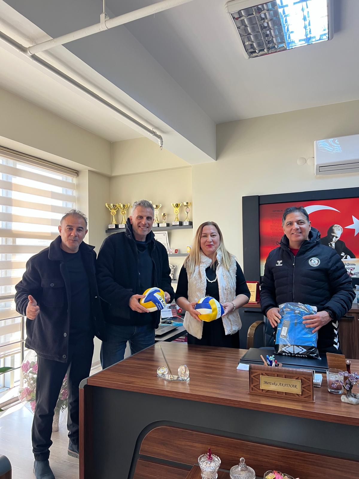 Aydinspor Masterlardan Ogrencilere Destek 622874 7Aa815D2913Fb6314931C6763Fb3Ea85