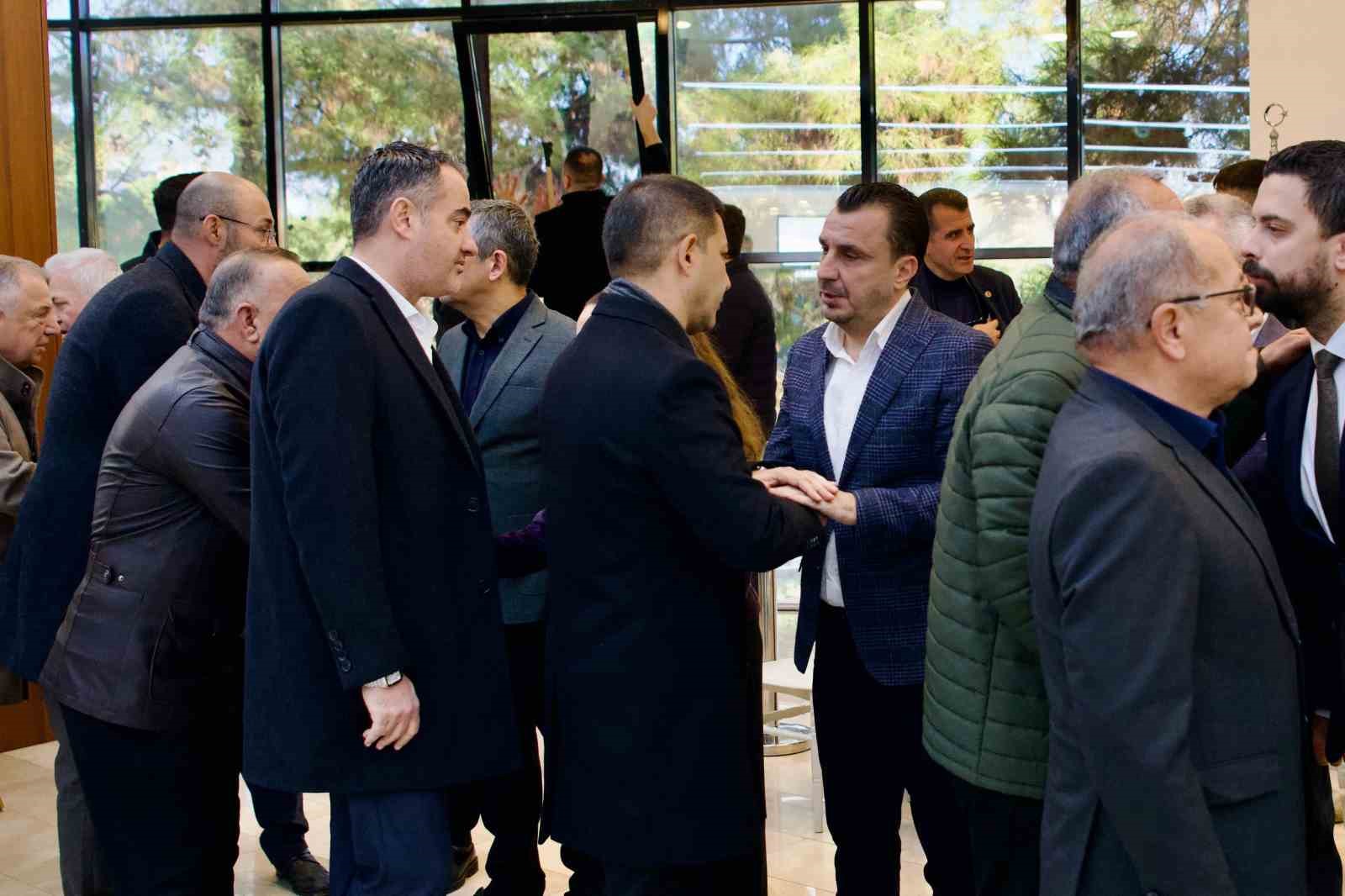 Baskan Gunelden Durbayin Ailesine Taziye Ziyareti Ec50C1D1E28Fadccf54320481B0Bb5E1