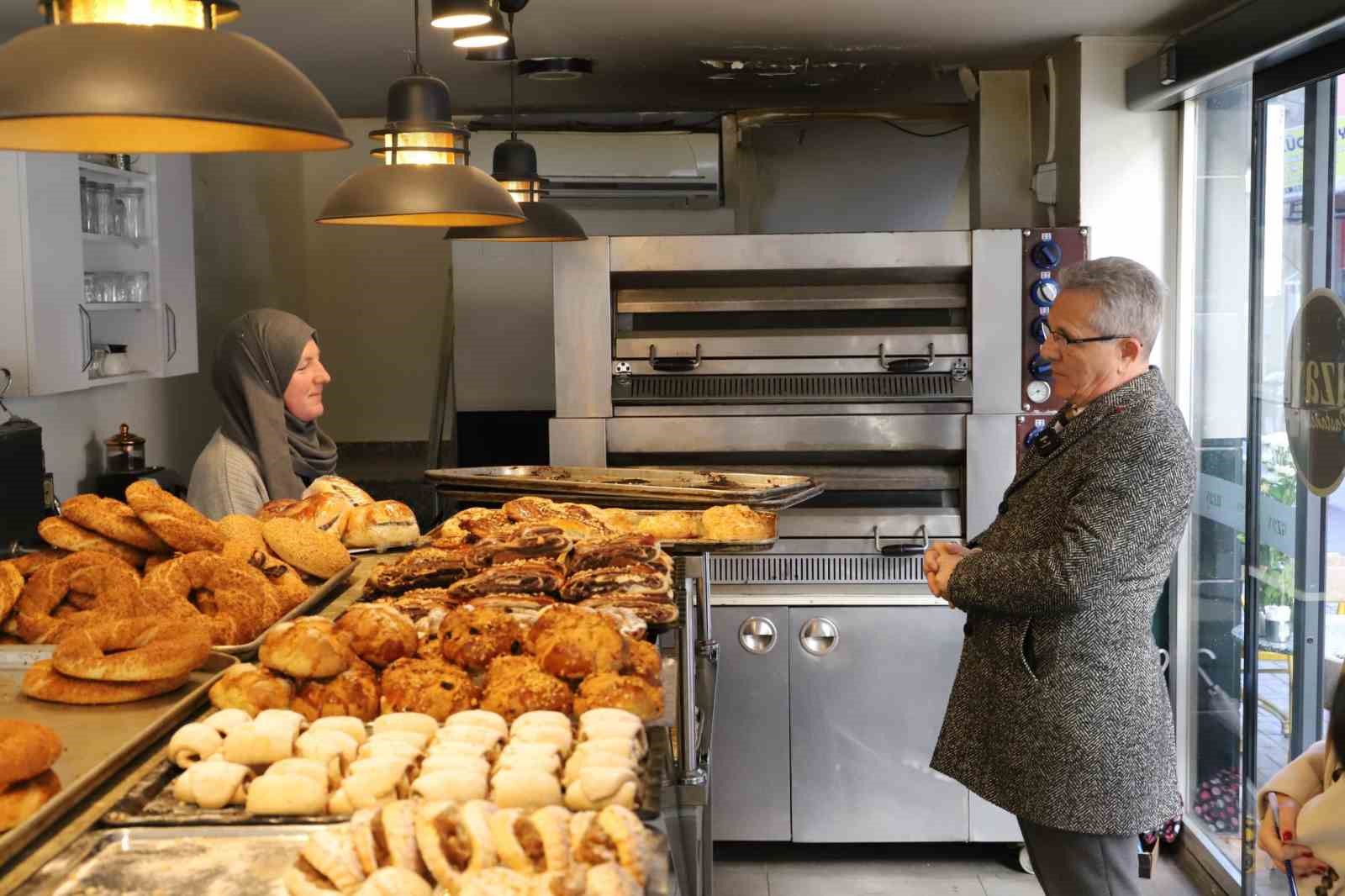 Baskan Tetikten Nazilli Esnafina Yeni Yil Kutlamasi E0F02De98Adb6D525Dd17757Cef3489F