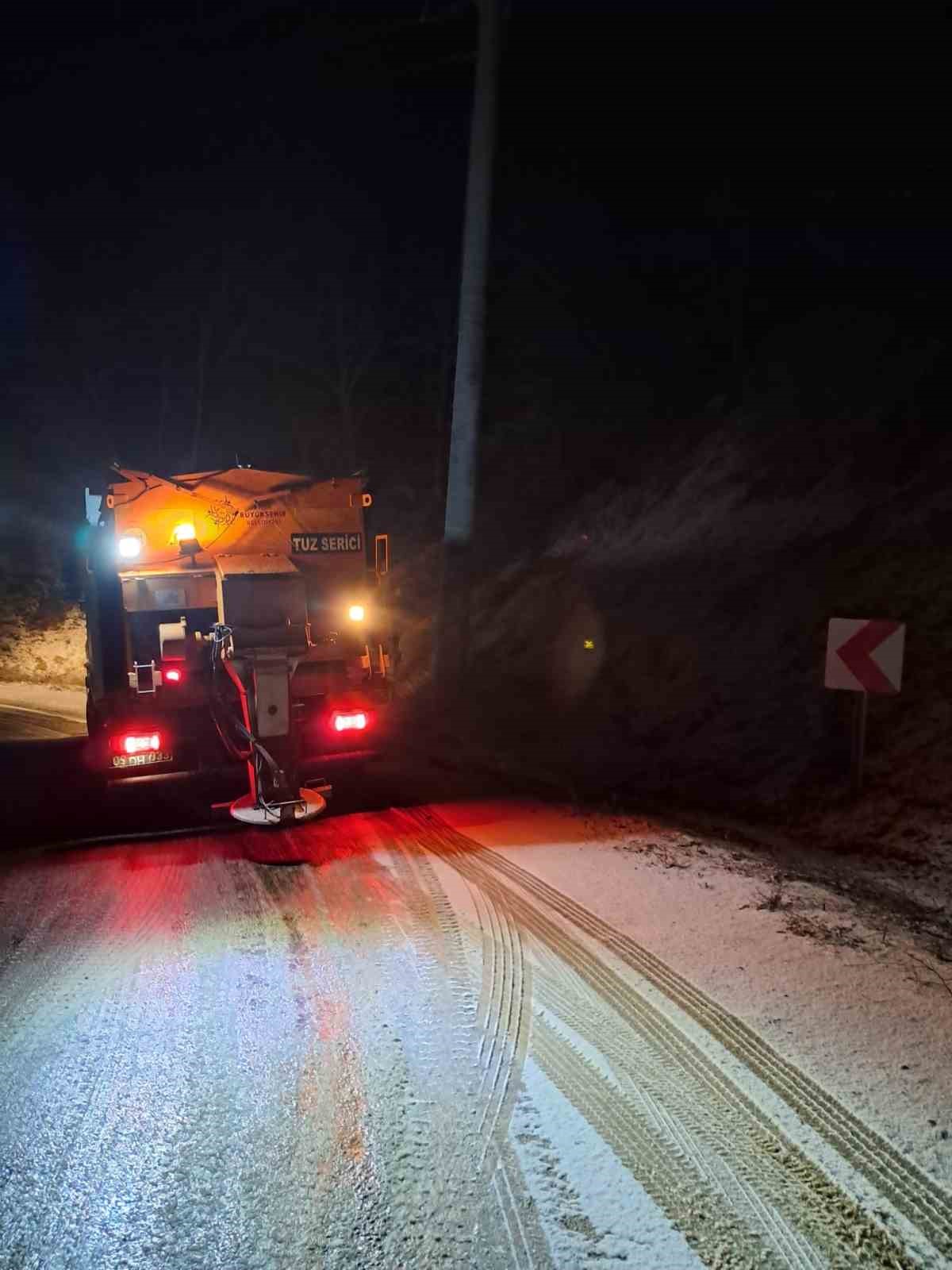 Buyuksehirin Karla Mucadelesi Basladi A9F29E8C9Cf62Bcaa6C0Ddab2Dfe8087