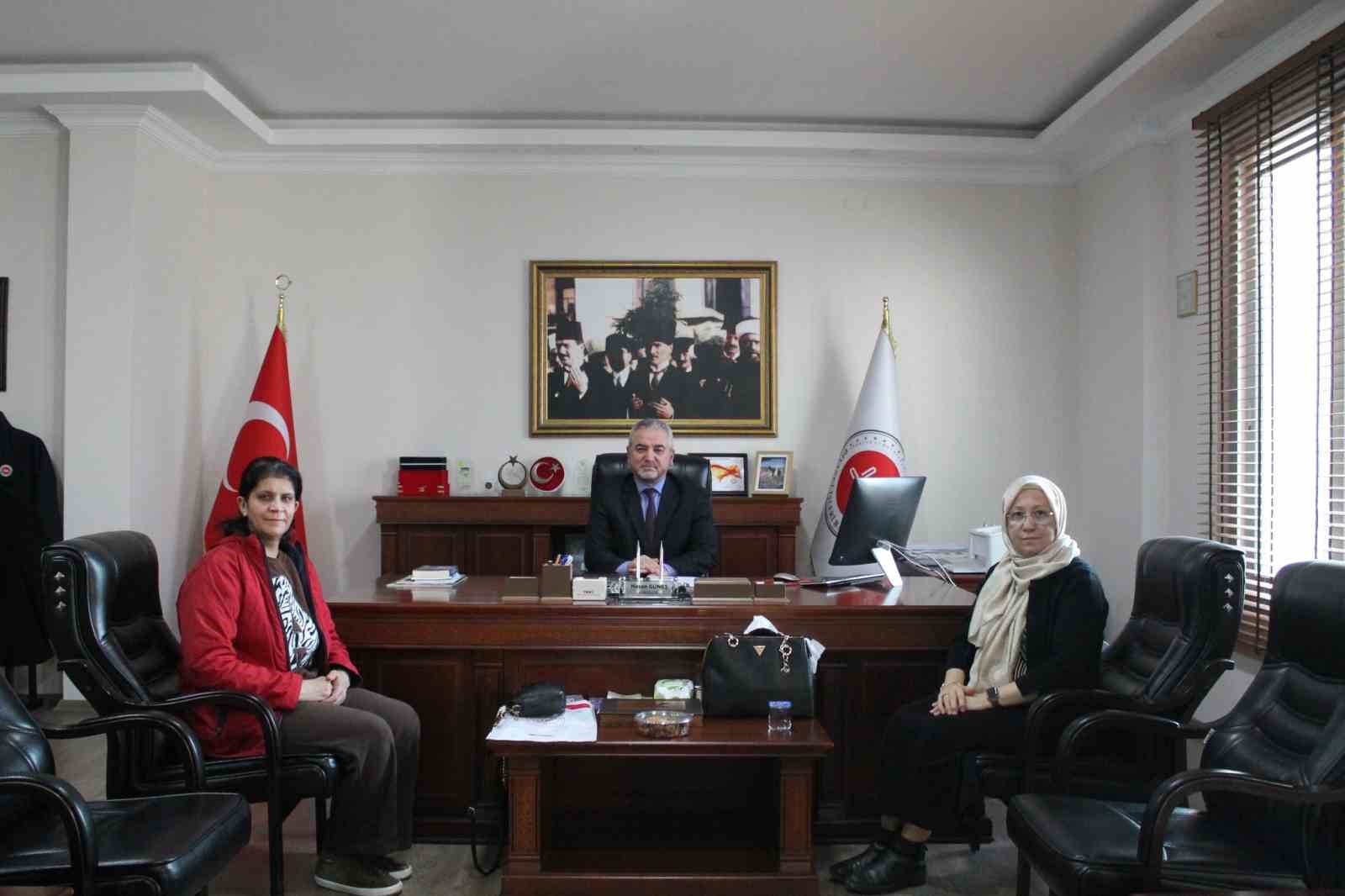 Cami Engelli Bulusmasi Gonulleri Birlestirdi 1334E3Ba55F4349C77662Dd968Ab5Ea7