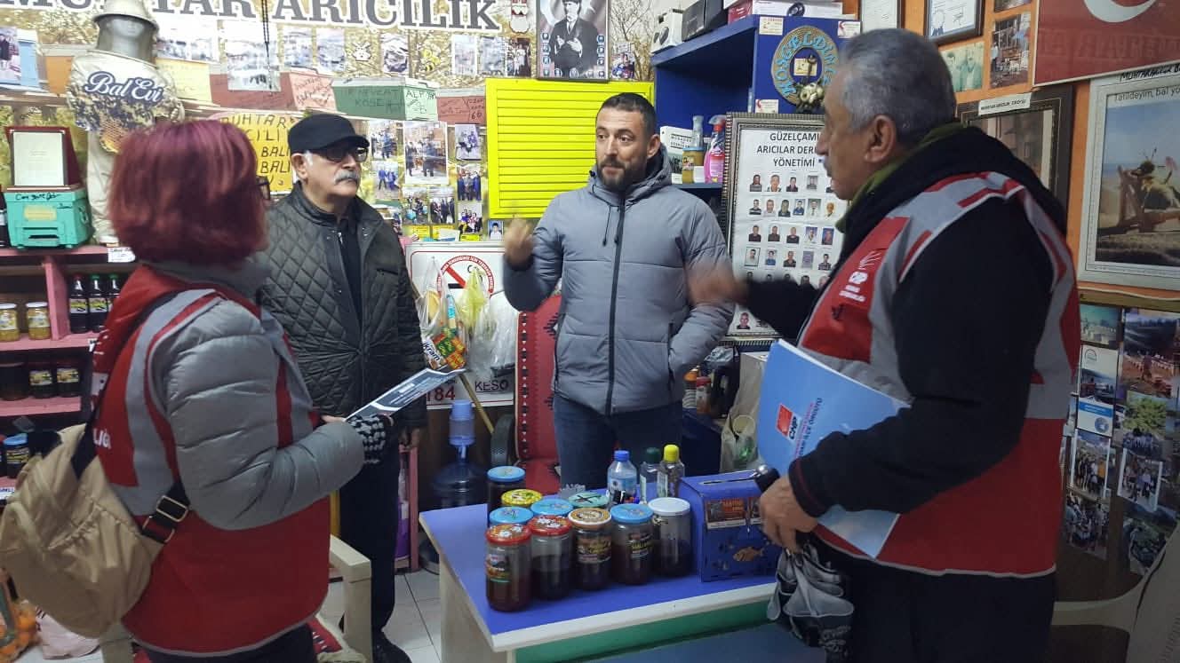 Chp Kusadasi Adaletsizlige Sokaktan Ses Yukseltti 626566 Bfcdc30Ff09Ae1072C7C6E8848A57E5B