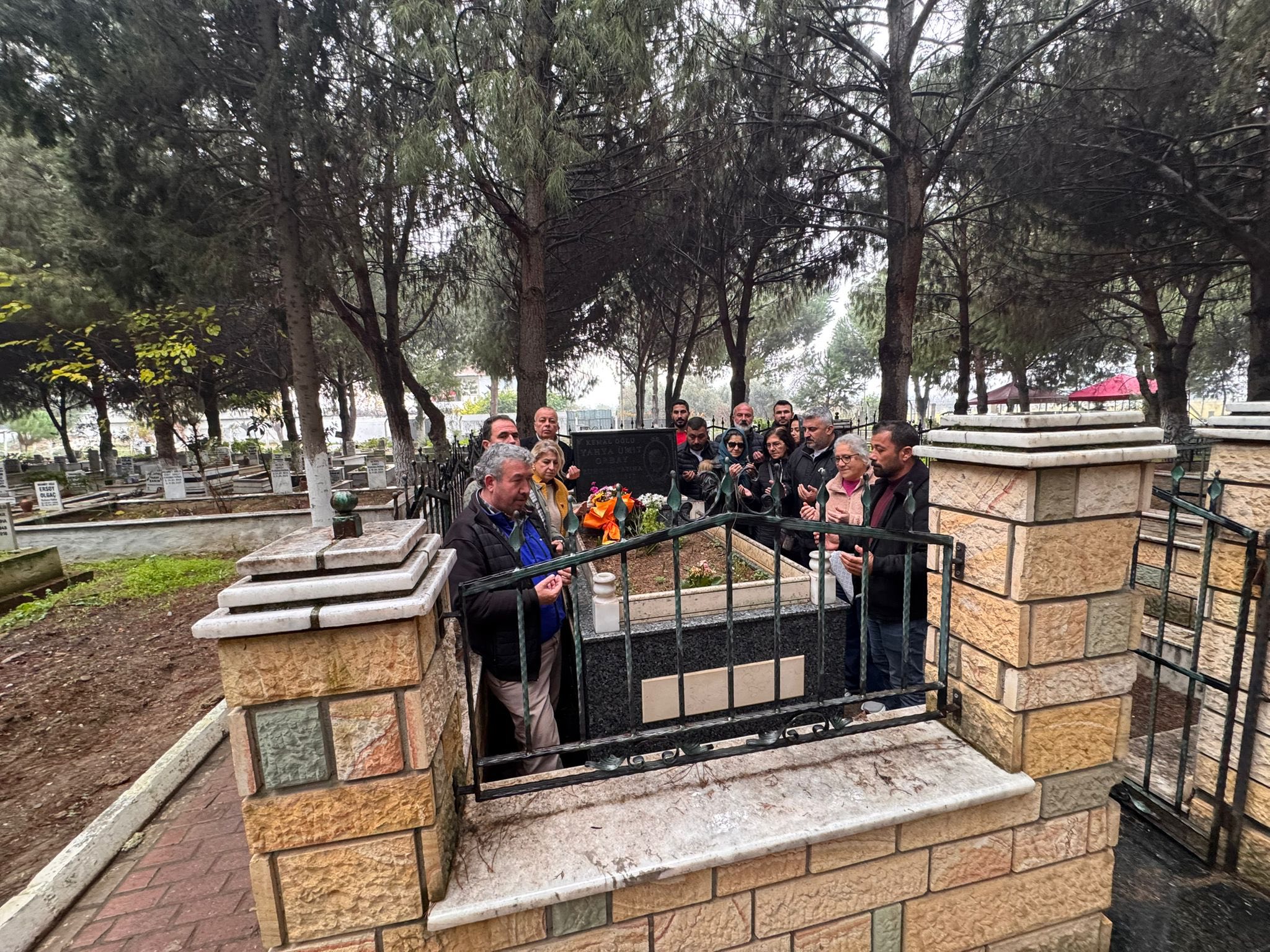 Chp Orbayi Mezari Basinda Andi 624070 Ec0F508Cf6Bf127E54Be00E6Bec37Bbc