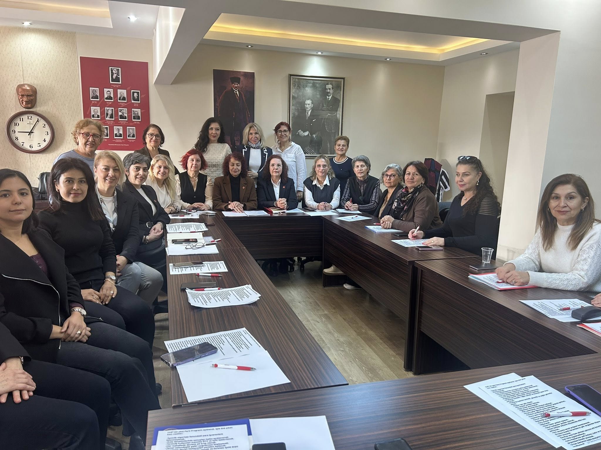 Chpli Kadin Baskanlar Bulustu Adil Bir Turkiyeyi Kadinlar Insa Edecek 624368 C45A83Cac7A99D8Ee1Ff3Beed6004535