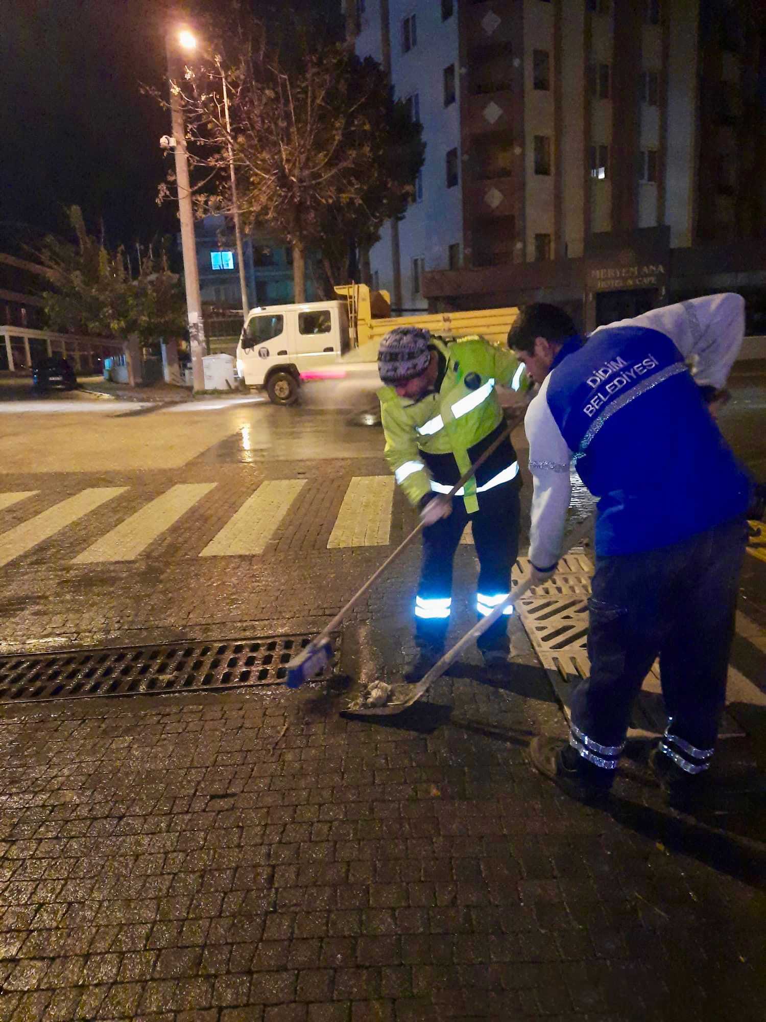 Didim Belediyesi Ekipleri Her Zaman Gorevden 626522 Fa97Dc298C51Feb00E82D3Db56Addf33