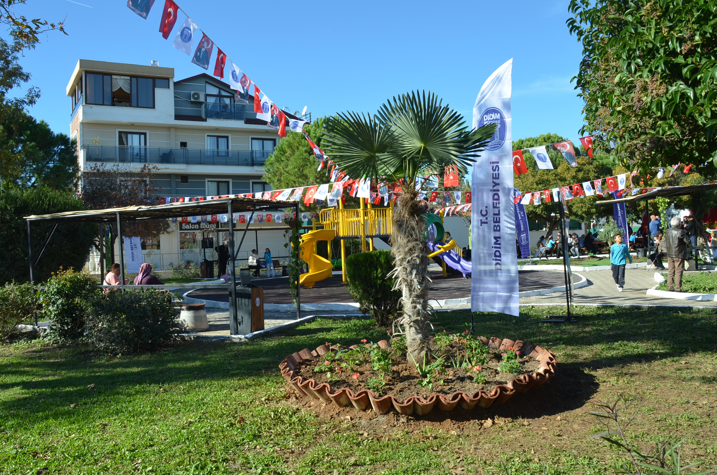 Didim Belediyesinden Ferdi Zeyrek Baskana Anlamli Vefa 618548 8D84Dfaf1674Bae90411A097F1E799Dd