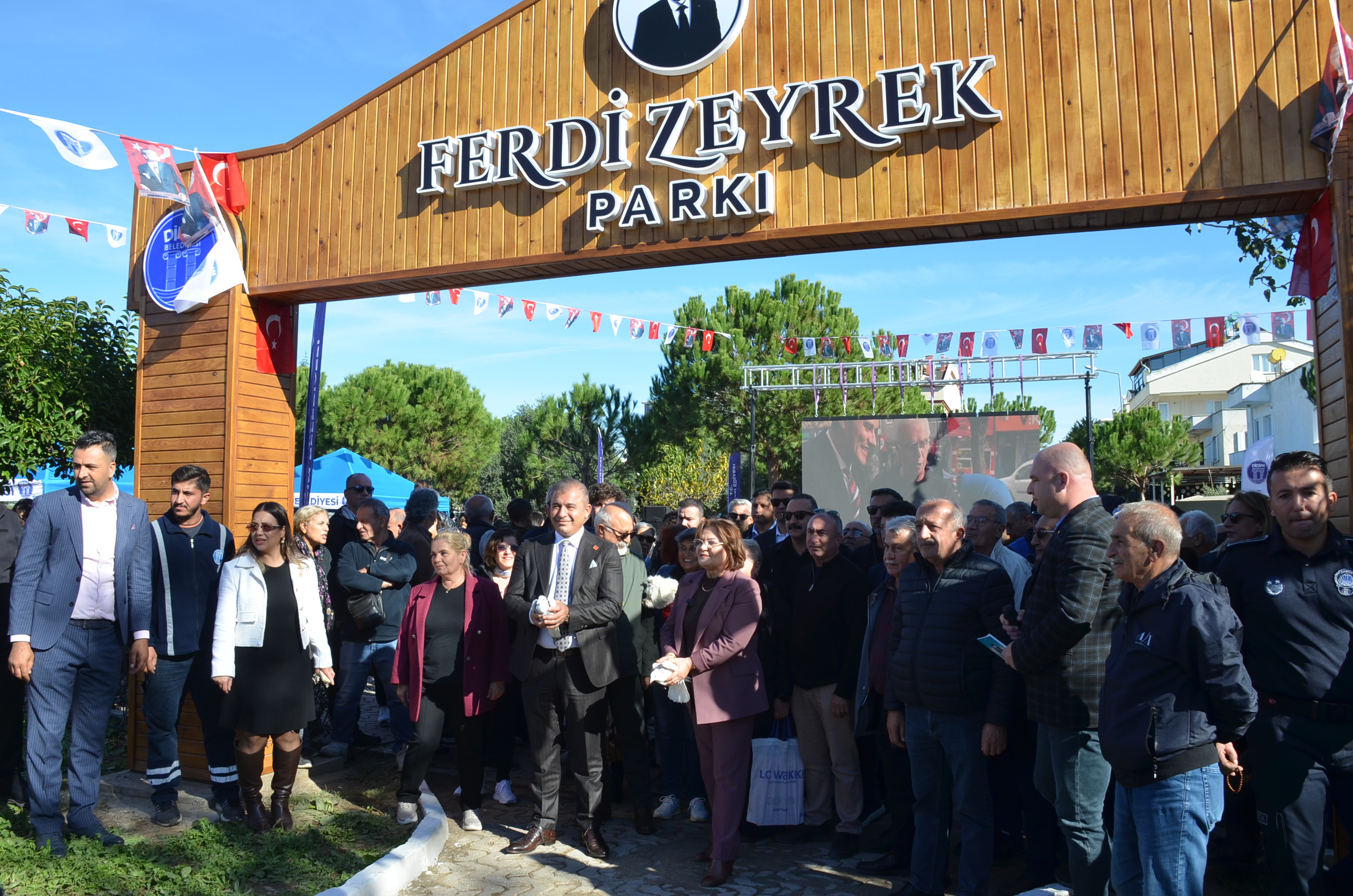 Didim Belediyesinden Ferdi Zeyrek Baskana Anlamli Vefa 618548 B291F5C2F4D340Bc254B154F9Ee35650