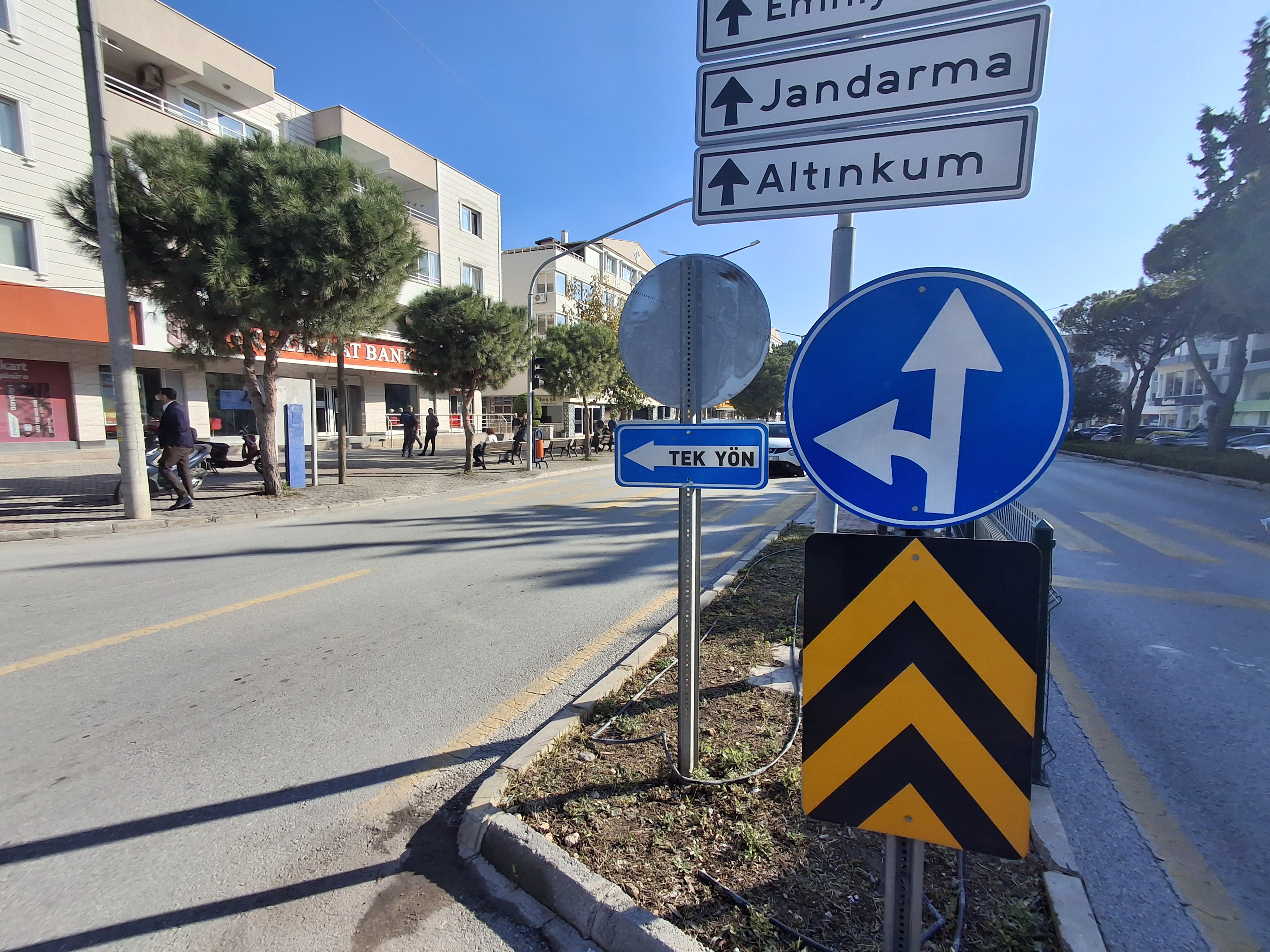 Didimde 3 Caddenin Yonleri Degistirildi 624290 C4C77F29E05097Dd2882C49502C01814