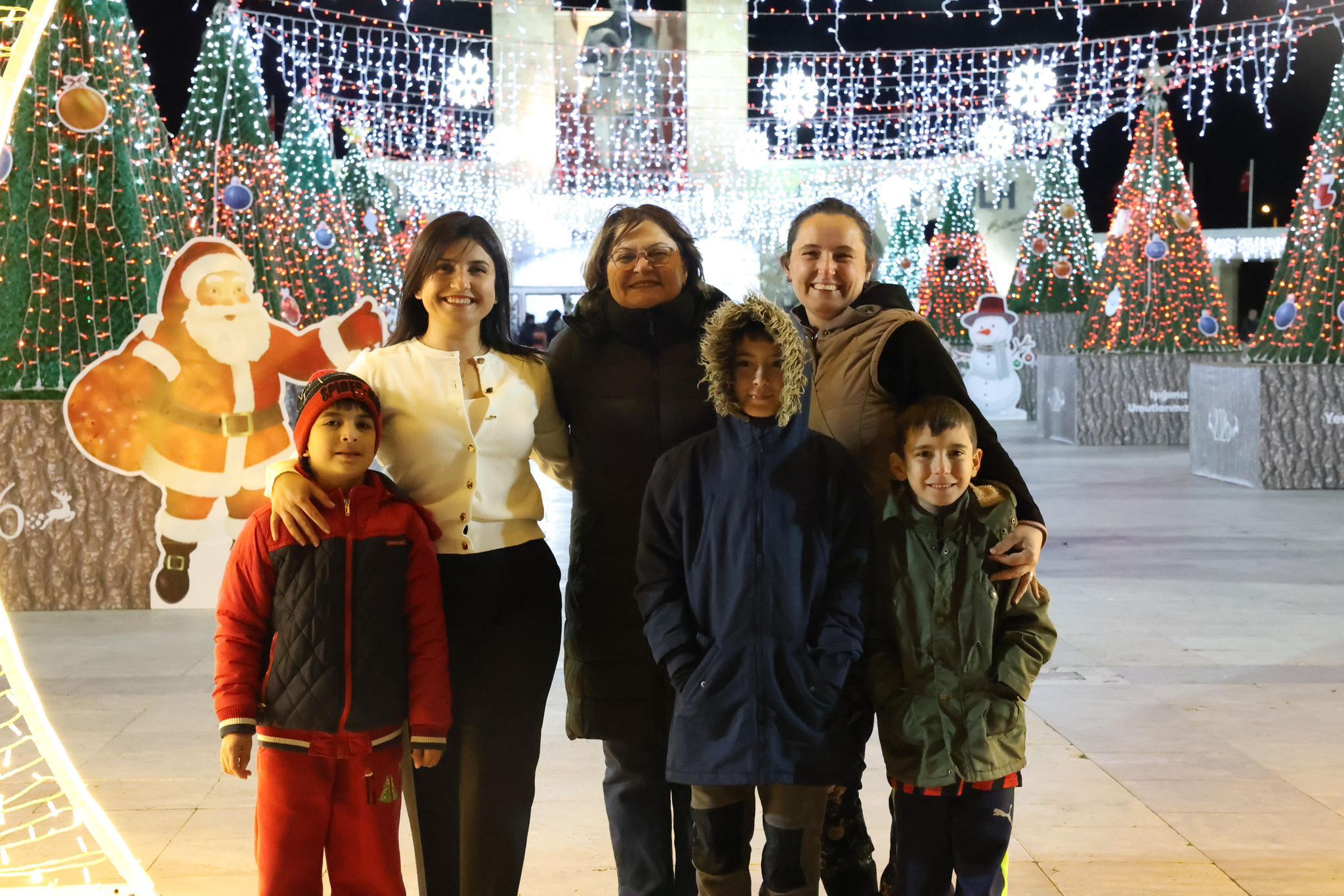 Didimde Yeni Yil Coskusu Suruyor 625610 5951E34D915D124Fd90Ed4F720A116E2