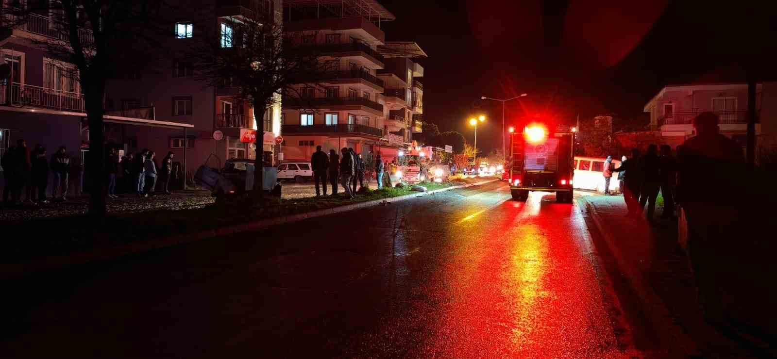 Direksiyon Hakimiyeti Kaybolan Arac Yoldan Cikti 4 Yarali 6E79788B2C7C18Cd7Ffa366052628E19