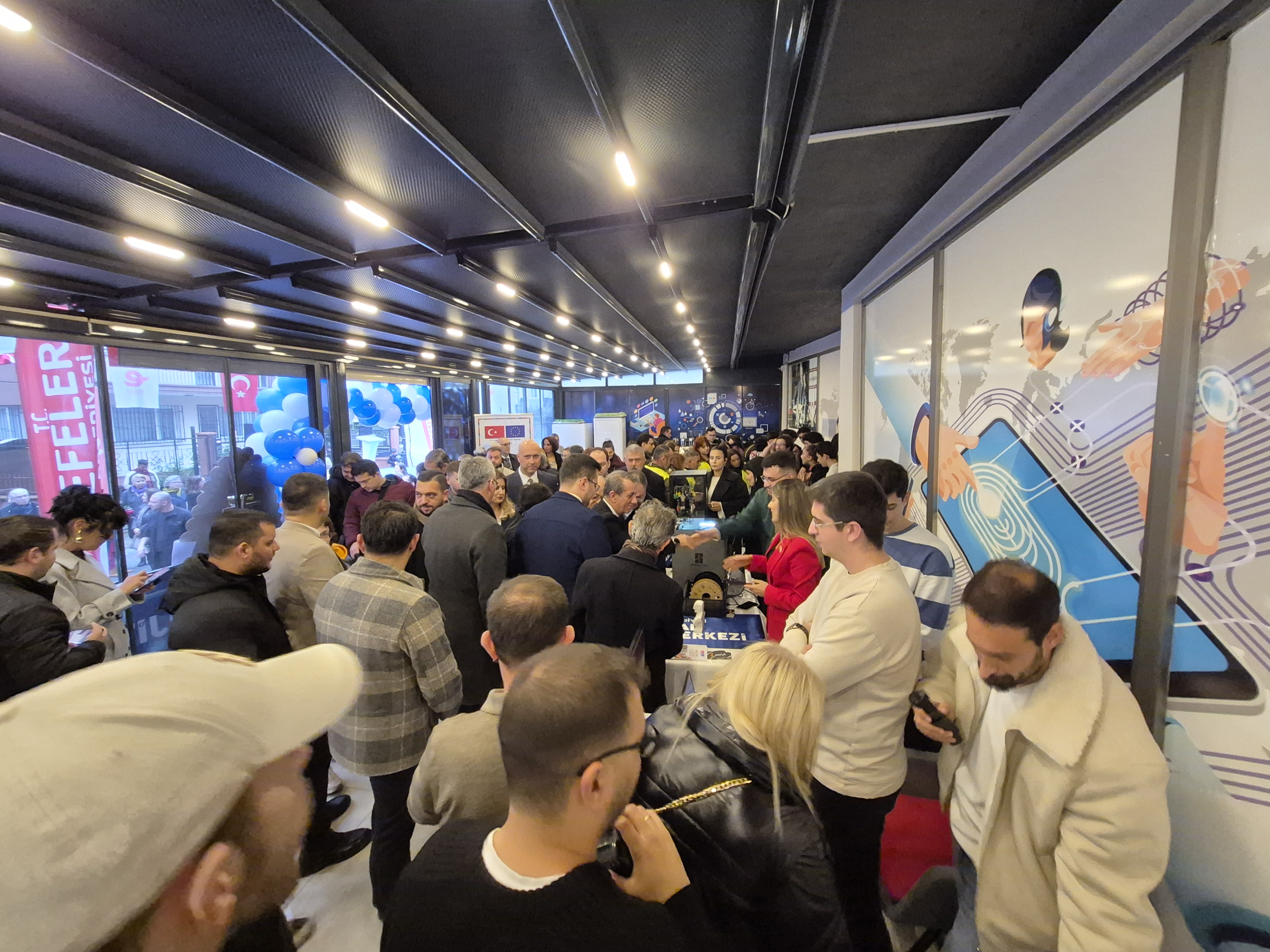 Efeler Belediyesi Dijital Gelisim Merkezi Acildi 624950 2D0Dcc5E0440Cc61B1Db2701820Ab9C5