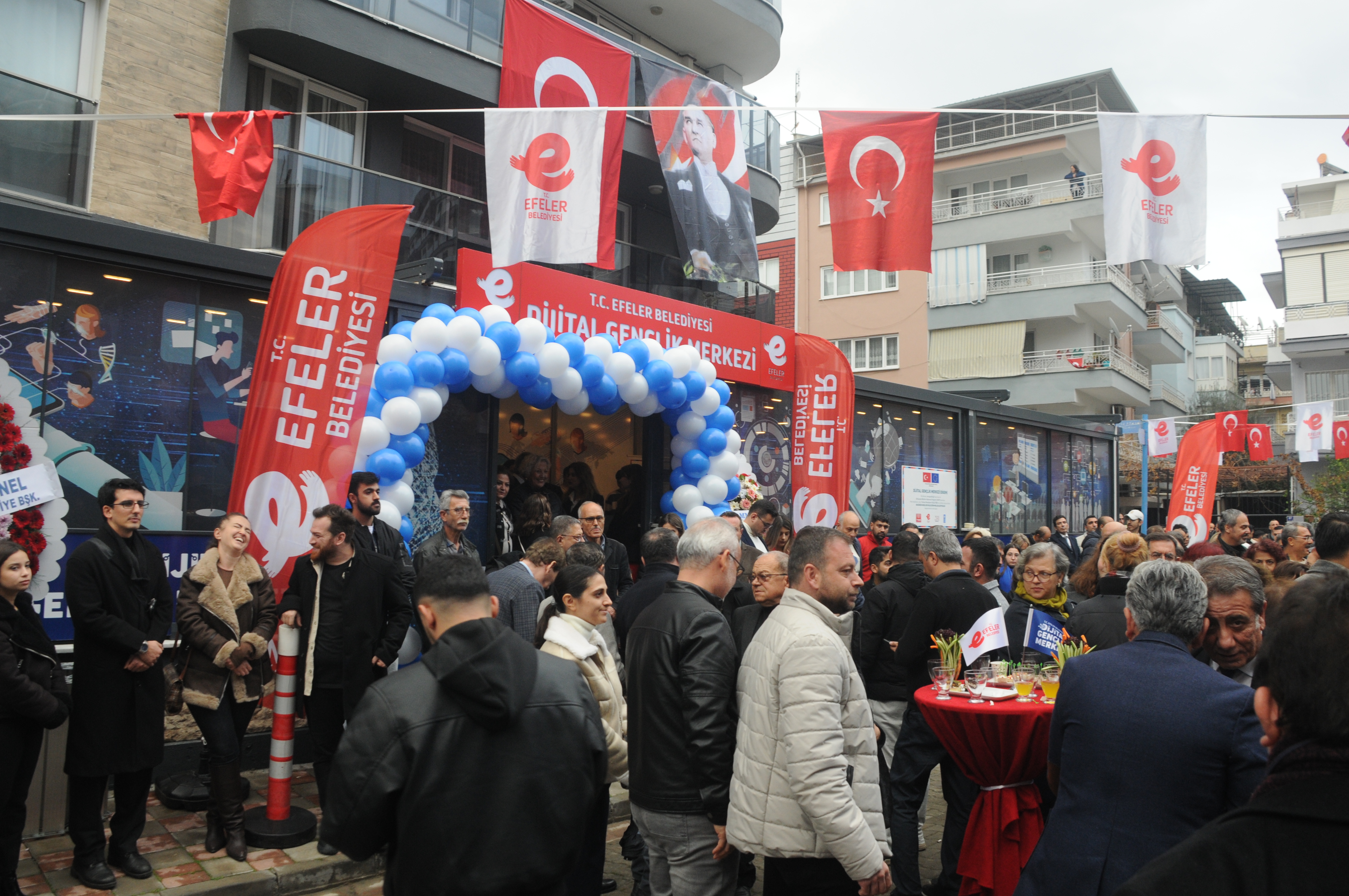 Efeler Belediyesi Dijital Gelisim Merkezi Acildi 624950 Efcd01803669D5A075B64F7Ec2133E72