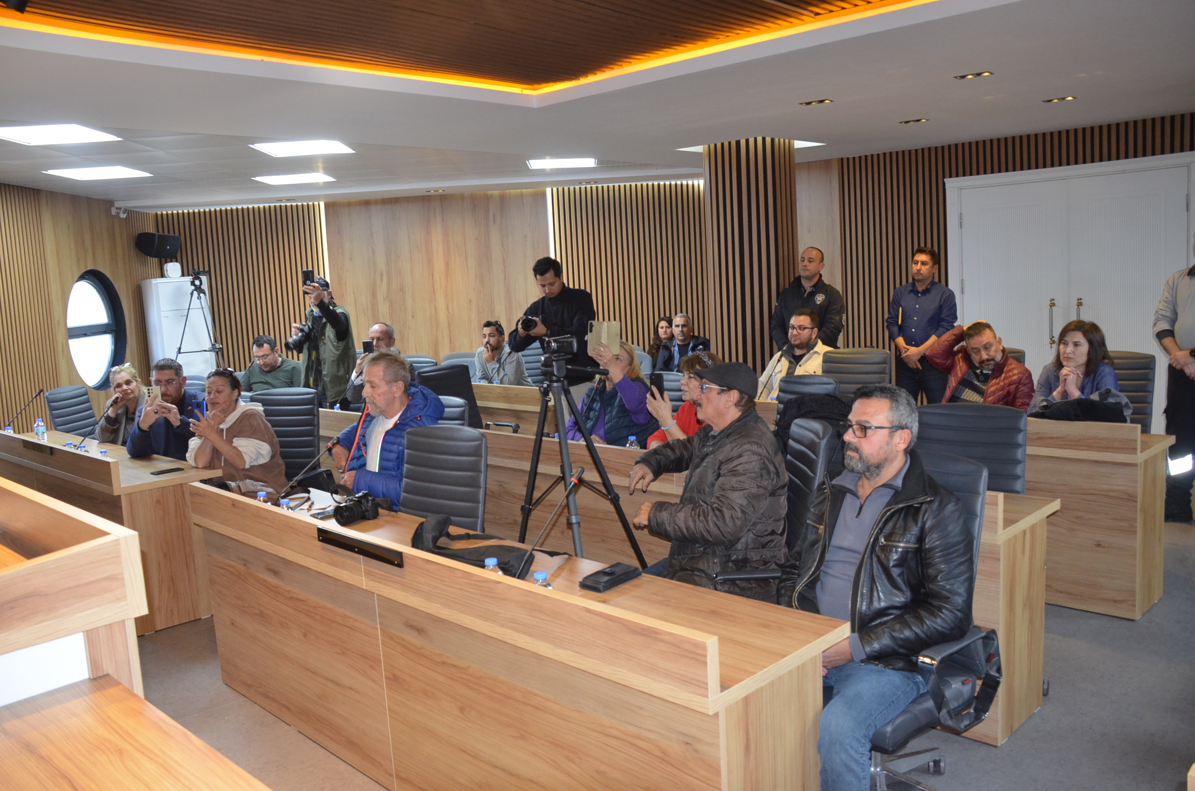 Gencay Tezgahlar Konusunda Net Konustu Devir Ve Kiralama Yok 622752 B0Bfe4Cec6A58079Dac2829D32969C39