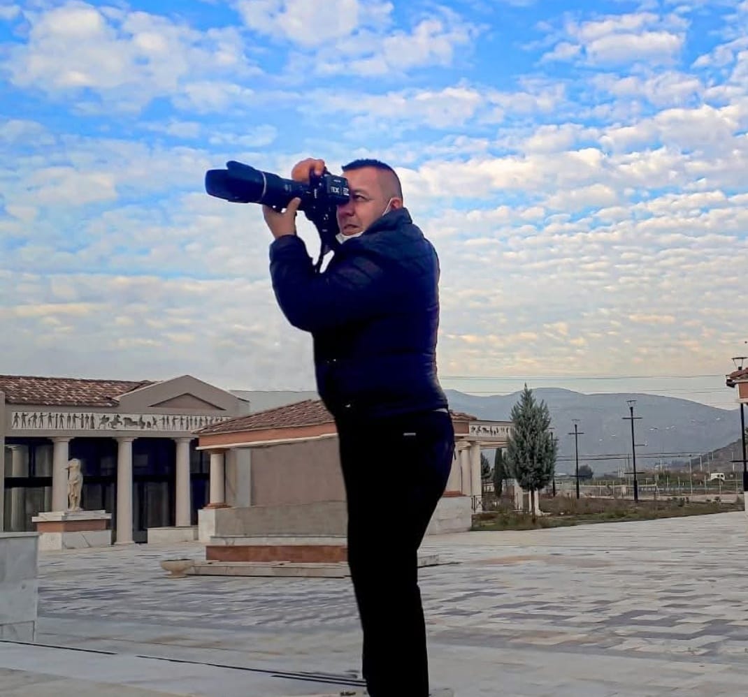 Germencikli Fotografcidan Anlamli Hizmet Ayni Karede Bulusturuyoruz 624315 004D910E91F19A11C97F4Be042A3C61F